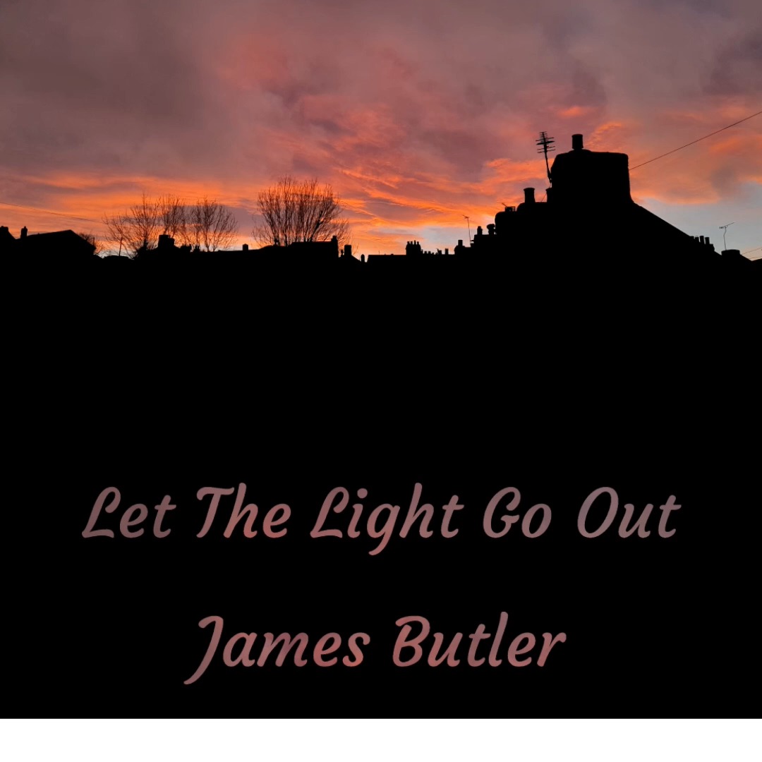 My new single, Let The Light Go Out, is out now everywhere! Find it on my website in my bio!
#newmusic #newsong #single #music