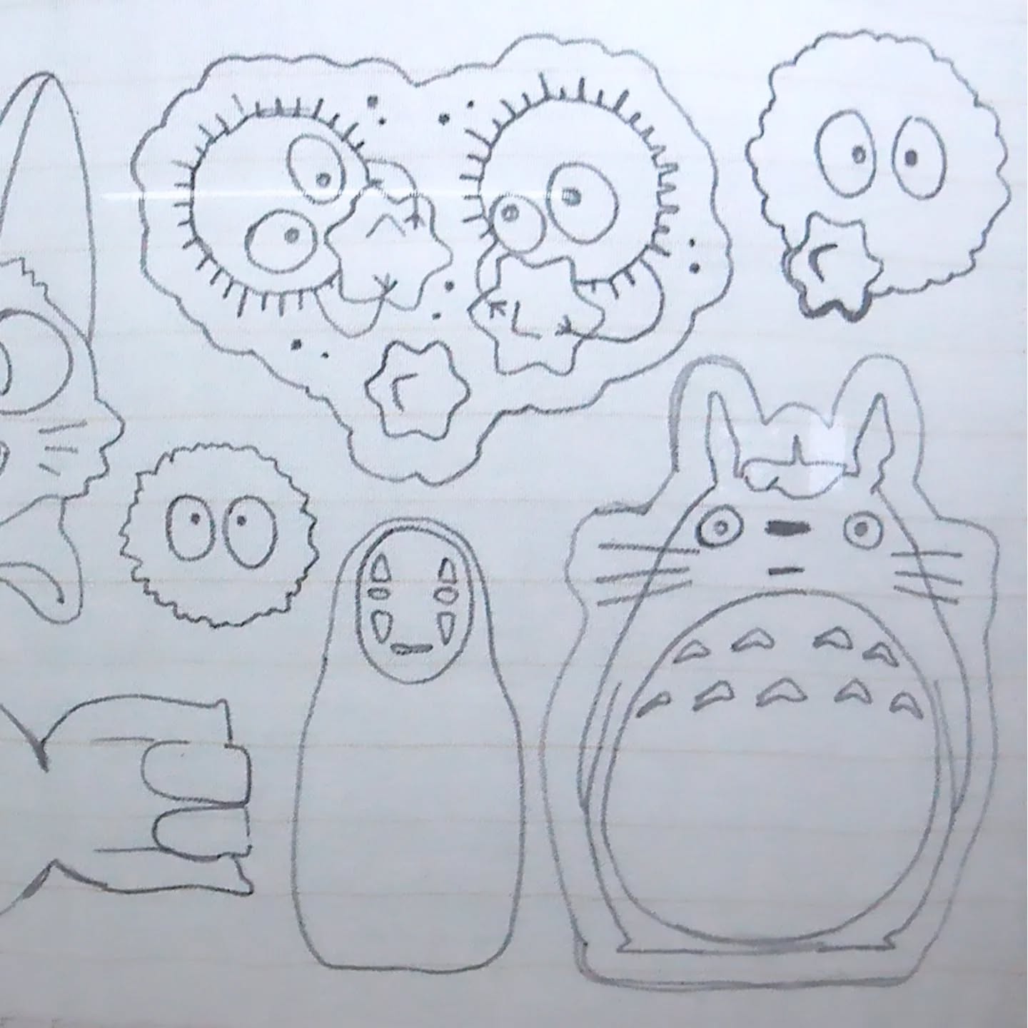 Plonger dans cet univers qui me passionne depuis l'enfance le temps d'une soirée films et en ressortir avec du tufting entre les mains... La magie Ghibli a fait son effet ! 🎥🧵✂️✨
#tufting #tuftingart #creationunique #slowmade #handmade #dmc #mulhouse #ghibli #fanart