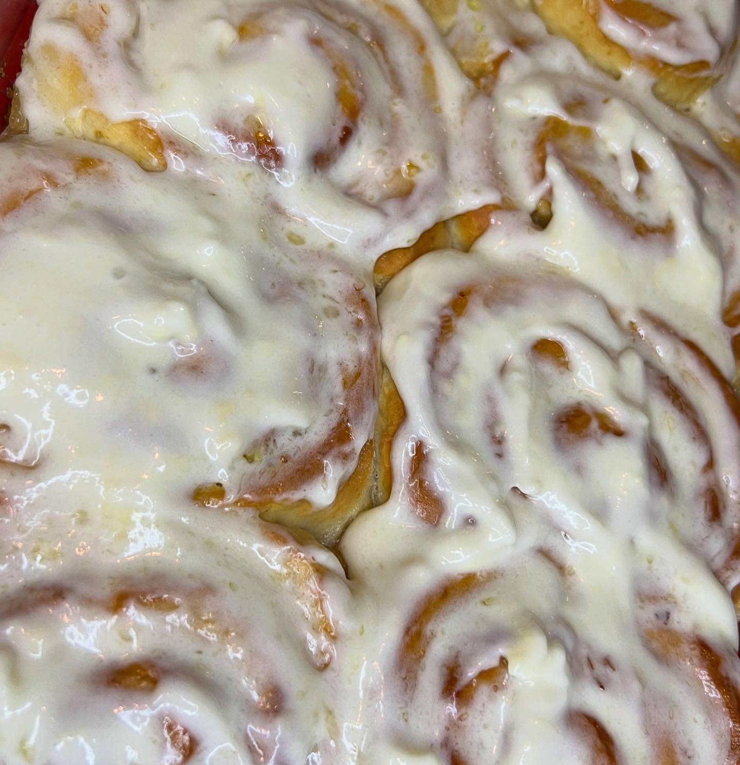 Lemon rolls 🍋
.
.
.
#cinnamonrolls #cinnamonbuns #lemon #dessert