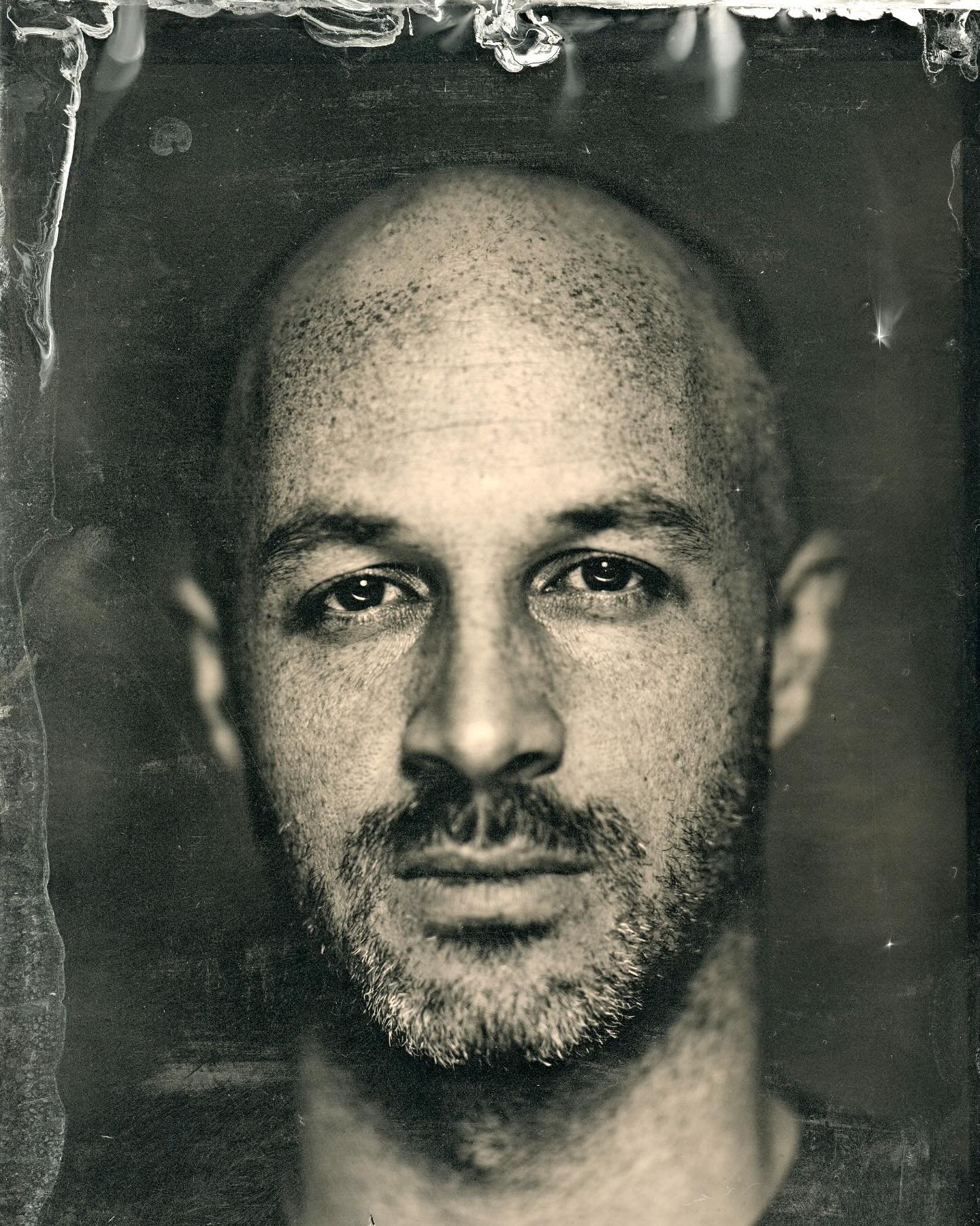 Kollodion on Glass plate - Portrait by Wim vd Helm
Zürich
.
.
#thecollageempire #pf_arts #neweramuseum #saatchi_on_rain #applifam #ig_artistry #editfromthesoul #photoville #production #complilation #reference #eklektic #cafésolaire #lerêvedediana #m6 #teva #Belletoutenue #downtempo #yourproject #contact #solarpunk