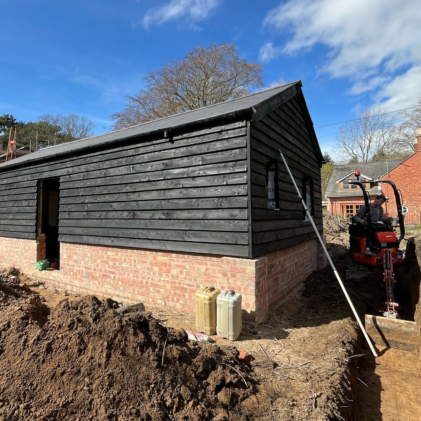 Sunshine on site ☀️
Today ( 27th March 2025) we’re digging in some footings for a garden retaining wall project to transform a garden into a multilevel space.
We’re a Shrewsbury based builders, specialising in extensions, renovations, garden landscaping and more.
•
•
•
•
#CMBuildingServices #ShrewsburyBuilders #ShropshireConstruction #HomeRenovationUK #HouseExtensions #PropertyRefurbishment
#NewBuildHomes #ReliableBuilders #LocalTradesmen #ShrewsburyHomes #BuildingDreams
#RenovateYourHome #HomelmprovementUK #brashireBusiness #TrustedBuilders #ConstructionExperts #HouseTransformation
#QualityCraftsmanship #UKBuilders #ShropshireLife #shrewsburybuilder #shropshire #shrewsbury
CM Building Services Shrewsbury builders
Shropshire construction
Home renovations Shrewsbury
Extensions and conversions in Shrewsbury
Local builder Shropshire
•
www.carlmorrisbuildingservices.co.uk