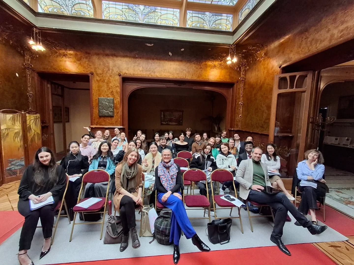 Hier c'était l'audition des 3 classes de chant du conservatoire de Mons. Bravi a tutti! Le département chant prend son envol! Un grand merci à nos accompagnateur.trice.s, à Céline Higny et à la maison Losseau. Et un bravo special à mes élèves of course🔥🌟💐