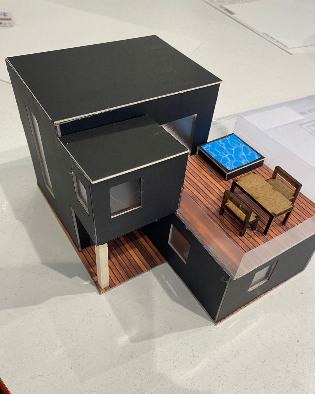 Very sleek, very modern, no notes.
#milford #youngdesignersacademy #artstudio #gcse #alevel #godalming #godalmingmums #guildford #haslemere