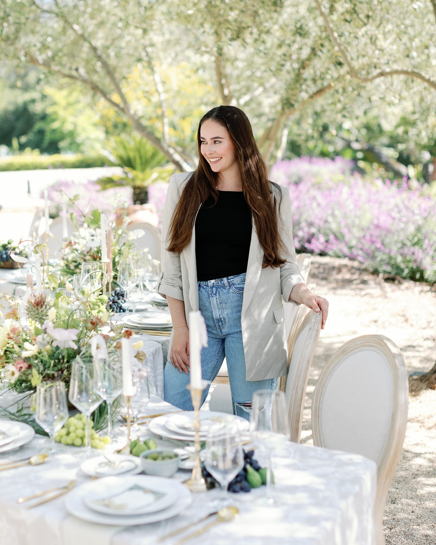 Every detail is highly curated, intentional and meaningful. We’re a team truly dedicated to the finer details and making each day its own unique story 🌿
Photographer: @amycarolinephotography
Planning & Design: @styledbylinds_
Florals: @amywestfloral
Stationery: @papier.handmade
Hair & Makeup: @kellyjobeauty
Linens: @nuagedesignsinc
Venue: @casablancainterlaken
Gown: @edenaharon_hautecouture
Rentals: @ampartyrentalsinc
Grooms Attire: @friartux
#carmelweddingplanner #californiaweddingplanner #californiaweddings #italywedding