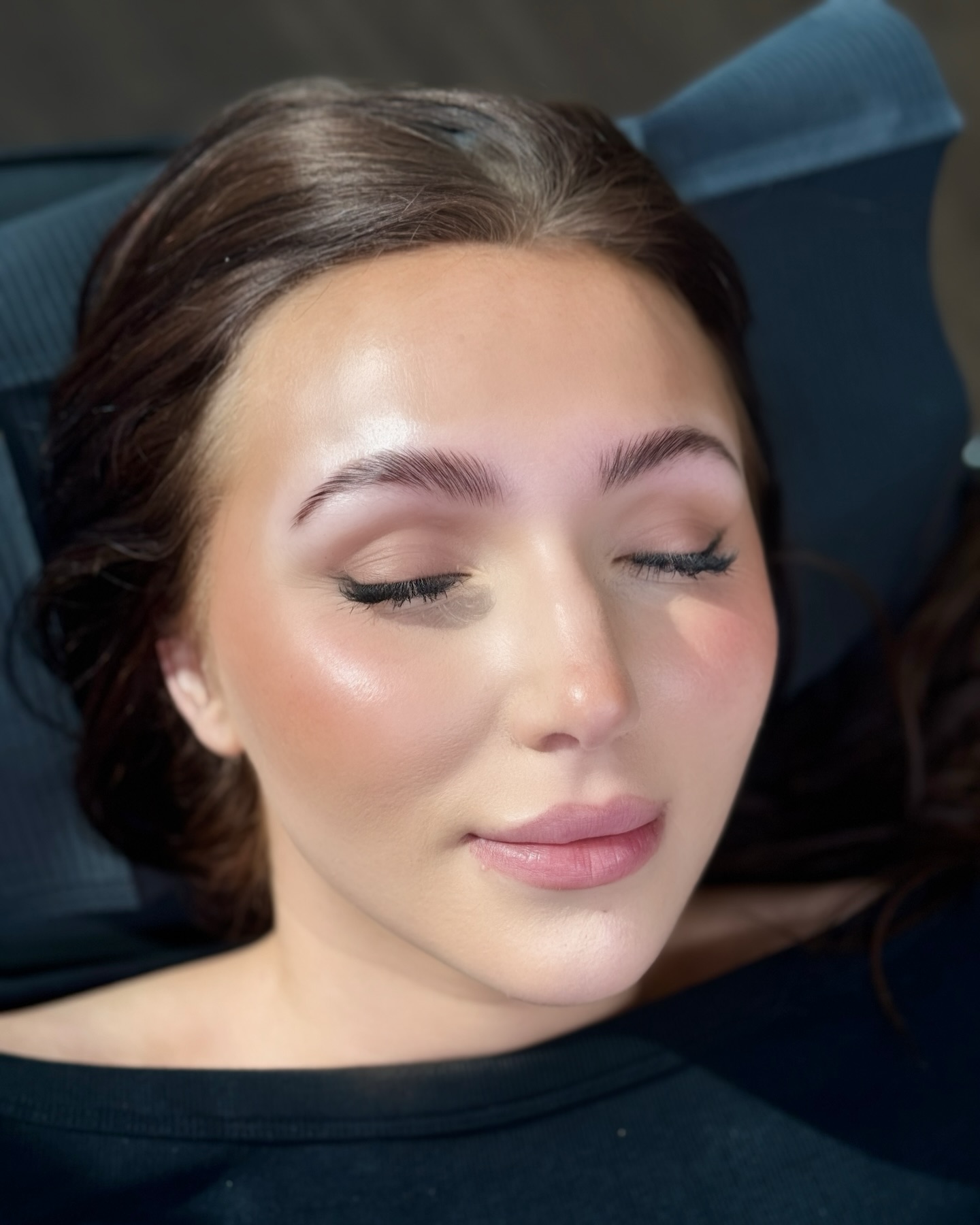 Brushed-up and beautiful ✨ Brow lamination for that naturally polished look! Book your appointment today 👀