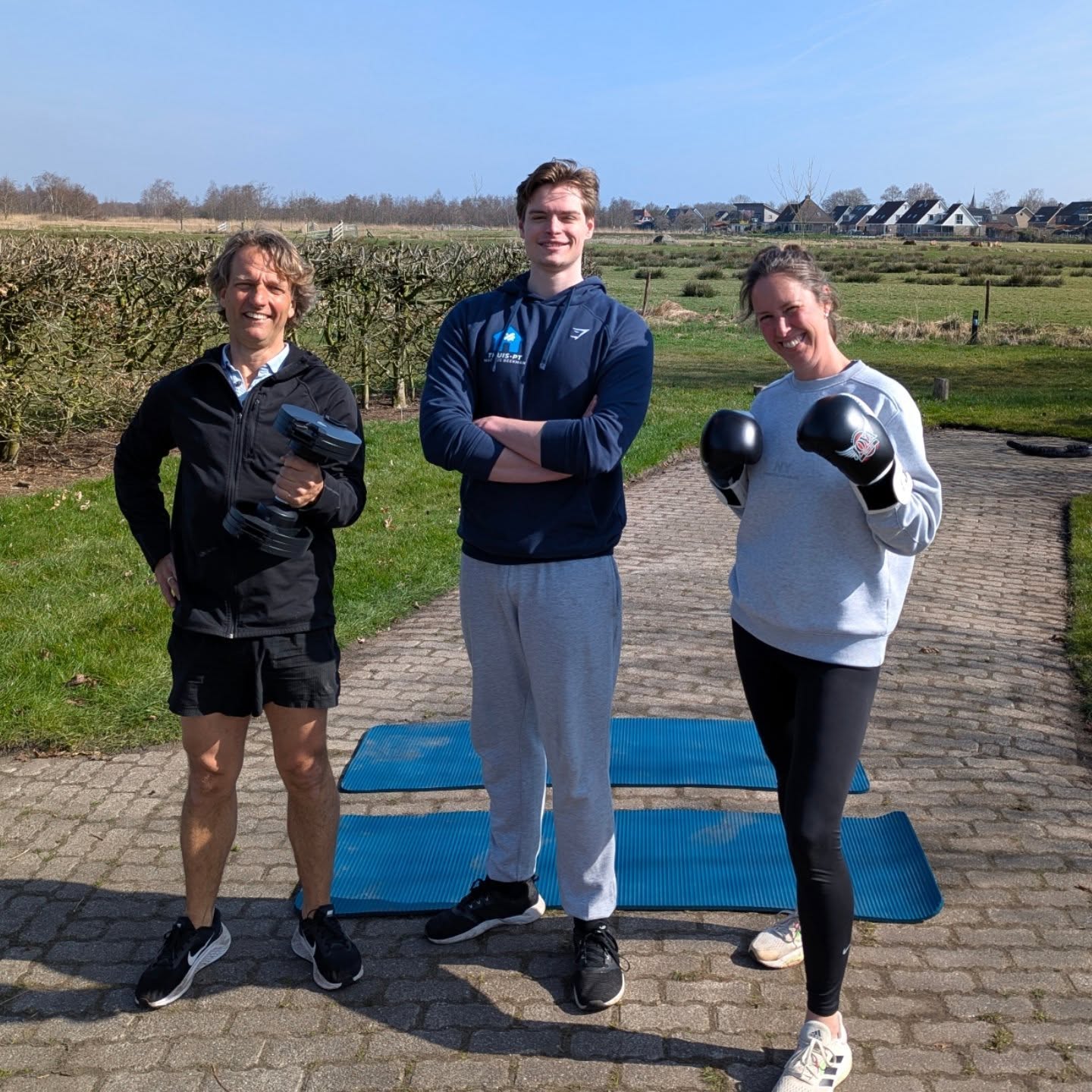 Deze toppers Piet en Pauline hebben camping @simmerwille overgenomen in Eernewoude en naast dat zij hard aan het verbouwen zijn, zijn ze ook hard aan het fitnessen op de camping💪
Woon jij ook in Eernewoude of omgeving drachten en wil je je eigen personal trainer! Neem contact op dan kom ik naar jou toe! 🔥🏠