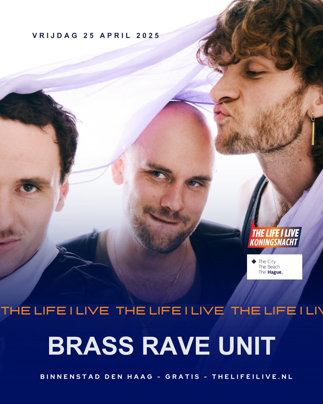 • Brass Rave Unit x Life I Live – 25 april, Den Haag •
Ergens tussen industriële rock, duistere techno en rauwe nachtelijke energie zweeft Brass Rave Unit. Dit Amsterdamse powertrio brengt een explosieve mix van blaasinstrumenten, elektronische drums en vervormde synths – een sound die geen grenzen kent. 🔥
Na een uitverkochte show in de Tolhuistuin en een knallende set op Noorderslag, is het tijd voor Den Haag. Verwacht een opzwepende rave die alle subculturen verenigt – van punkers en ravers tot gabbers en rockers. Dit is dé opmaat voor de festivalzomer! 🌙💥
📍 Binnenstad Den Haag
🫰🏼 Gratis
🎶 Vanaf 18:00
#BrassRaveUnit #LifeILive #DenHaag #GratisFestival #Koningsnacht