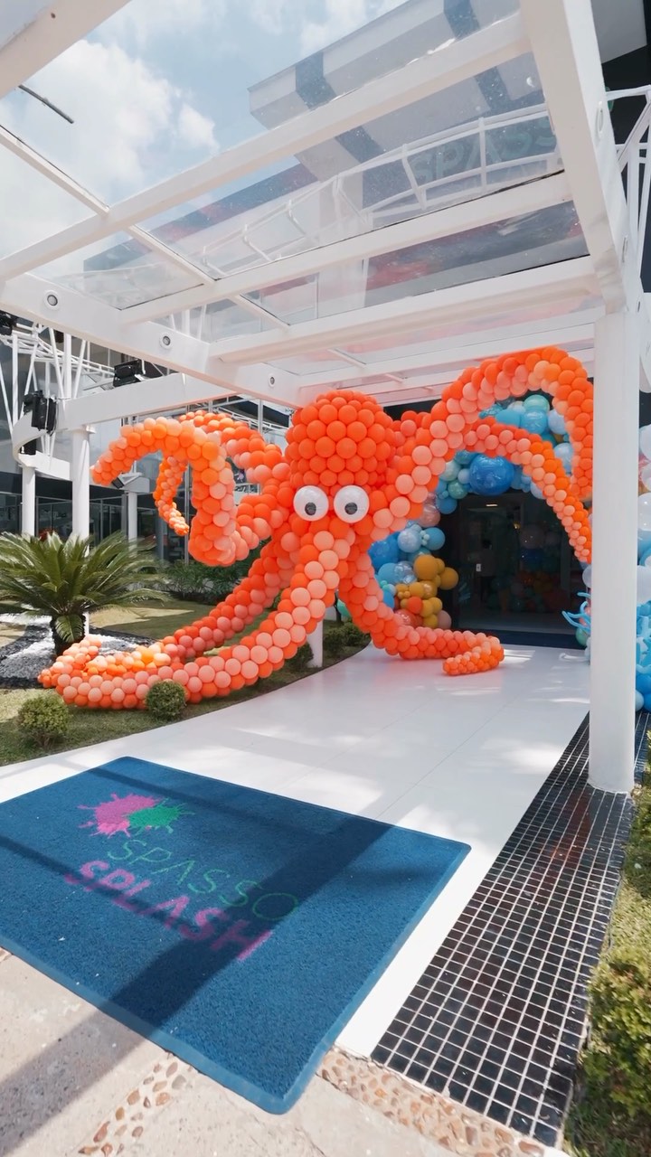 Trabalho de vídeo para a @fabimouraprojetos 🤘🏻🤍
#fundodomar #festafundodomar #oceanparty
.
@umabaloes
@letrix_ceno
@spassosplash
@estudiosantagana
@cadepapel
@criativo_conceito
@ghillia_dolceatelier
@adrifaralli
@casaliluminadoeventos
@mabifilms