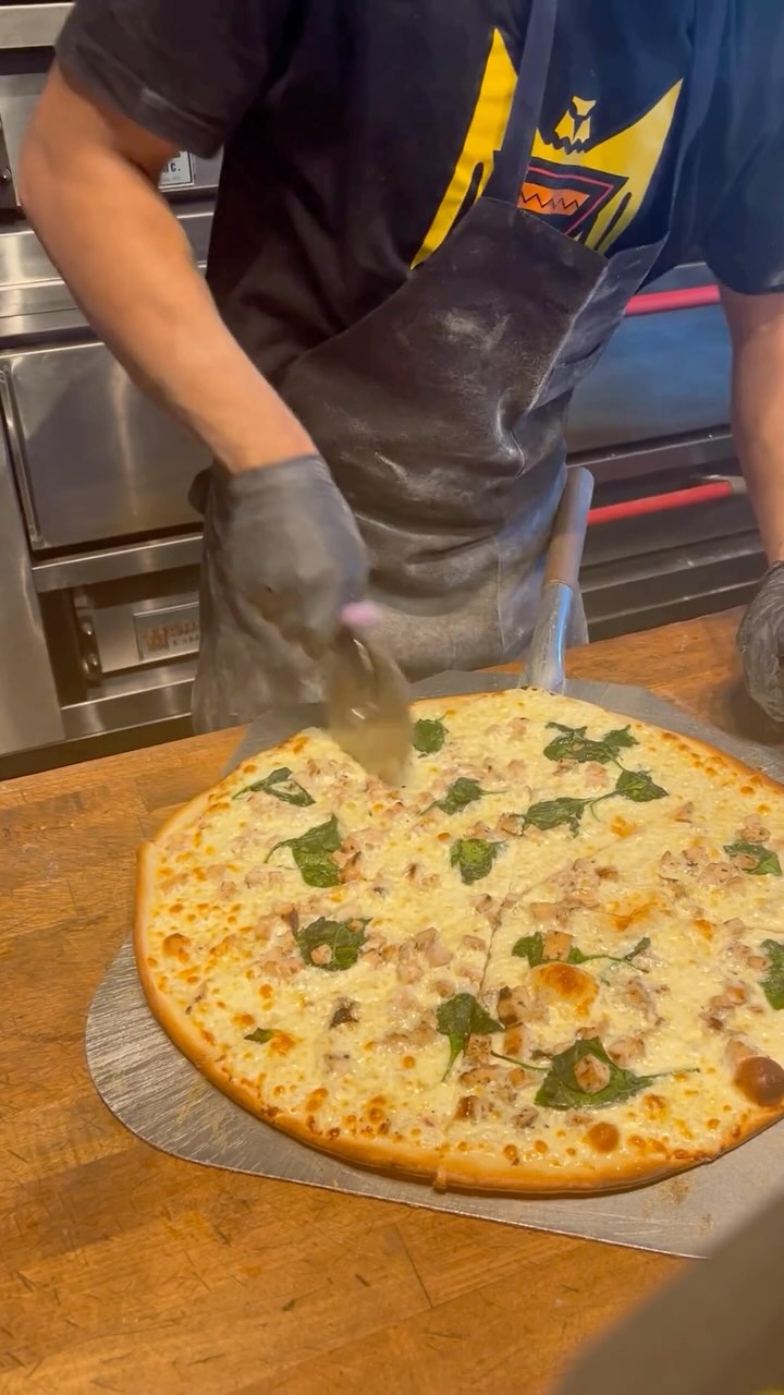 It’s more than just pizza—it’s a moment of pure happiness. 🍕✨ From the first satisfying slice to the last cheesy bite, GAPCo delivers that unbeatable pizza experience every time. Whether you’re a crust-dipper, a cheese-puller, or someone who savors every bite, we’ve got the pie for you!
Tag someone who NEEDS this right now, and let’s make pizza plans! 🍕👇
📍 Stop by or order online now!
.
.
.
#greenvilleavenuepizzacompany #gapc #pizzaislife #pizzalover #pizzalovers #DallasTexas #PizzaSlayer #PizzaCompany