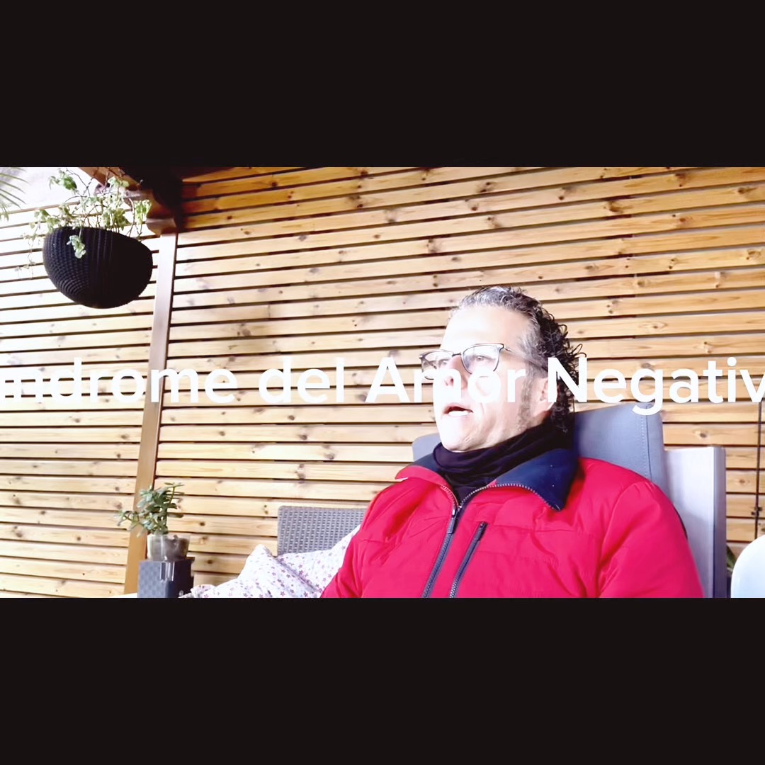 Miguel Roca nos habla del Síndrome del amor negativo, donde es fundamental identificarlo para poder solucionarlo. si tienes alguna duda pónmelo en comentarios e intentaremos aclarártelo.#psicologia#psicoterapiaonline#terapiaonline#consejosutilies#Bioneuroemoción®#hipnosis#constelacionesfamiliares#pedagogiasistemica#Programacionneurolinguistica#biogestalt.