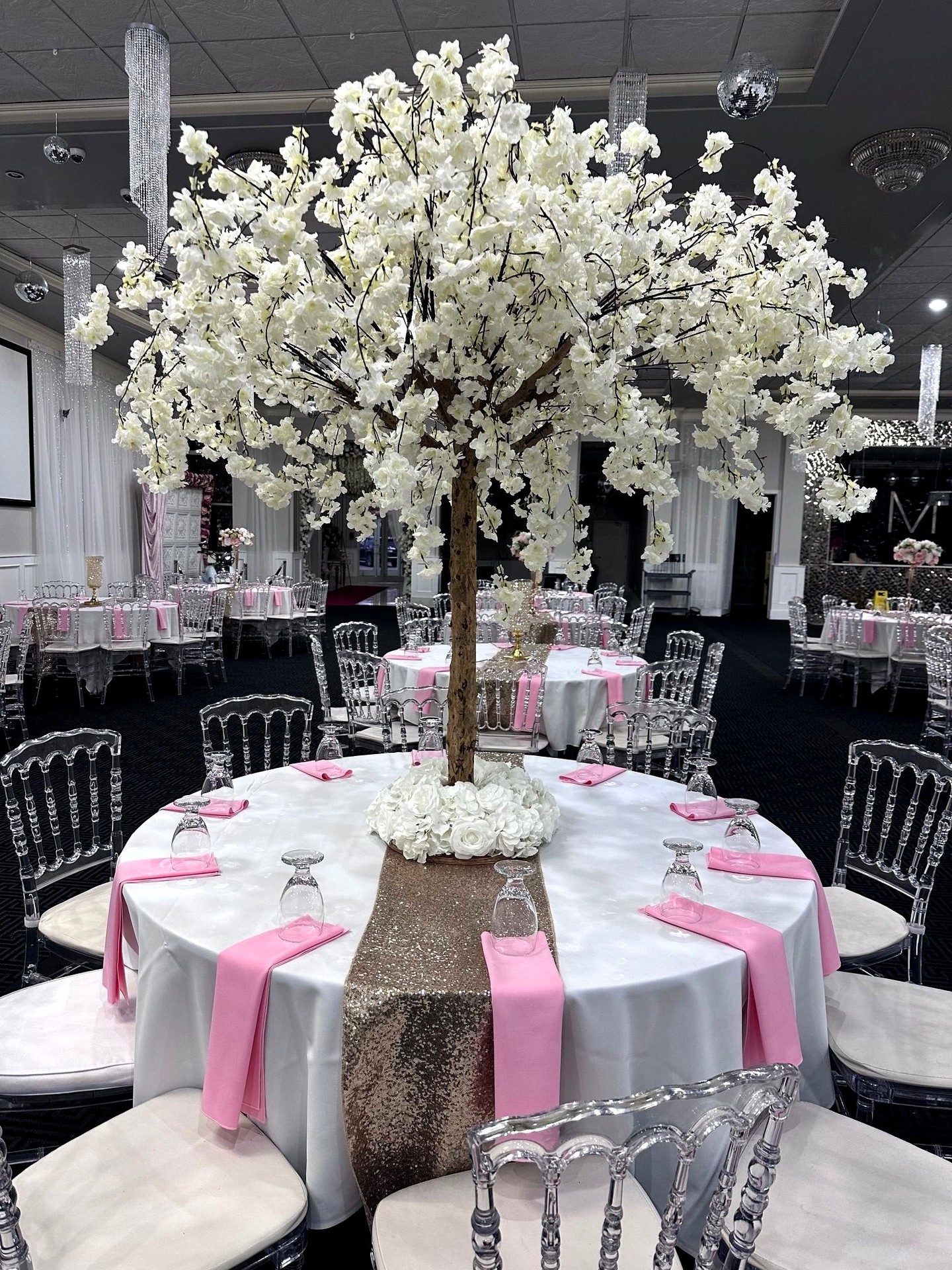 Transform your event into a dream with our exquisite centrepieces, specially designed to captivate at our elegant banquet halls! 🌟 Whether you're hosting a wedding, corporate event, or a milestone celebration, our in-house decor team..Fusion Bollywood will ensure your centrepieces leave a lasting impression.
Our designs bring together glamour with a modern, luxurious twist, creating the perfect ambiance for any occasion. From opulent floral arrangements to intricate lighting, we blend traditional elements with contemporary style, making your event truly unforgettable.
#yyc #calgaryevents #weddings #banquethalls #decor #venues #yycevents #decorator #fusion #magnoliabanquethall #jasmineyyc #receptions #bride #bridalparty #banquets #catering #yycvenues