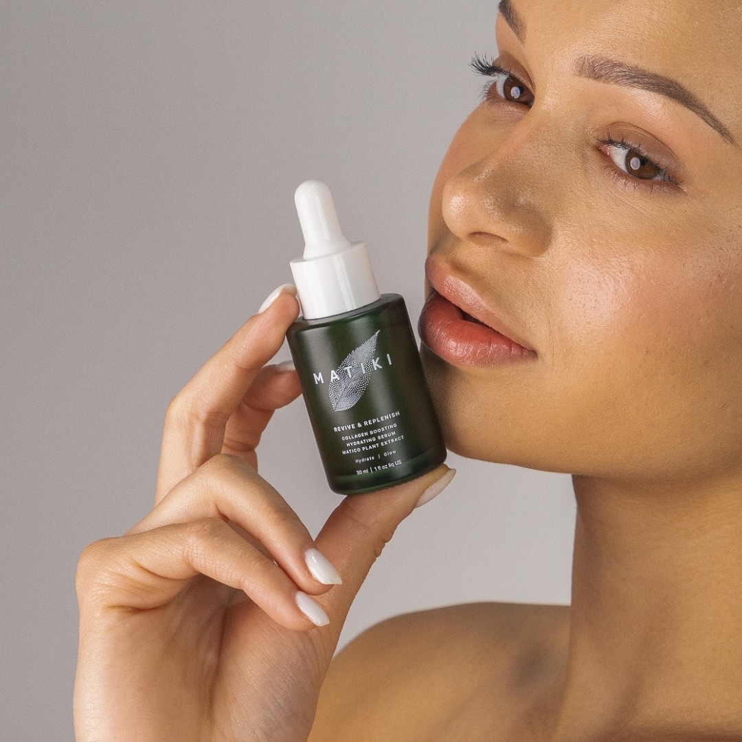 POV: Youâre 3 drops away from skin that feels like itâs been kissed by the forest. Maticoâs doing its thing â and your glow? Unmatched.
Get yours exclusively online, Link in our bio đ