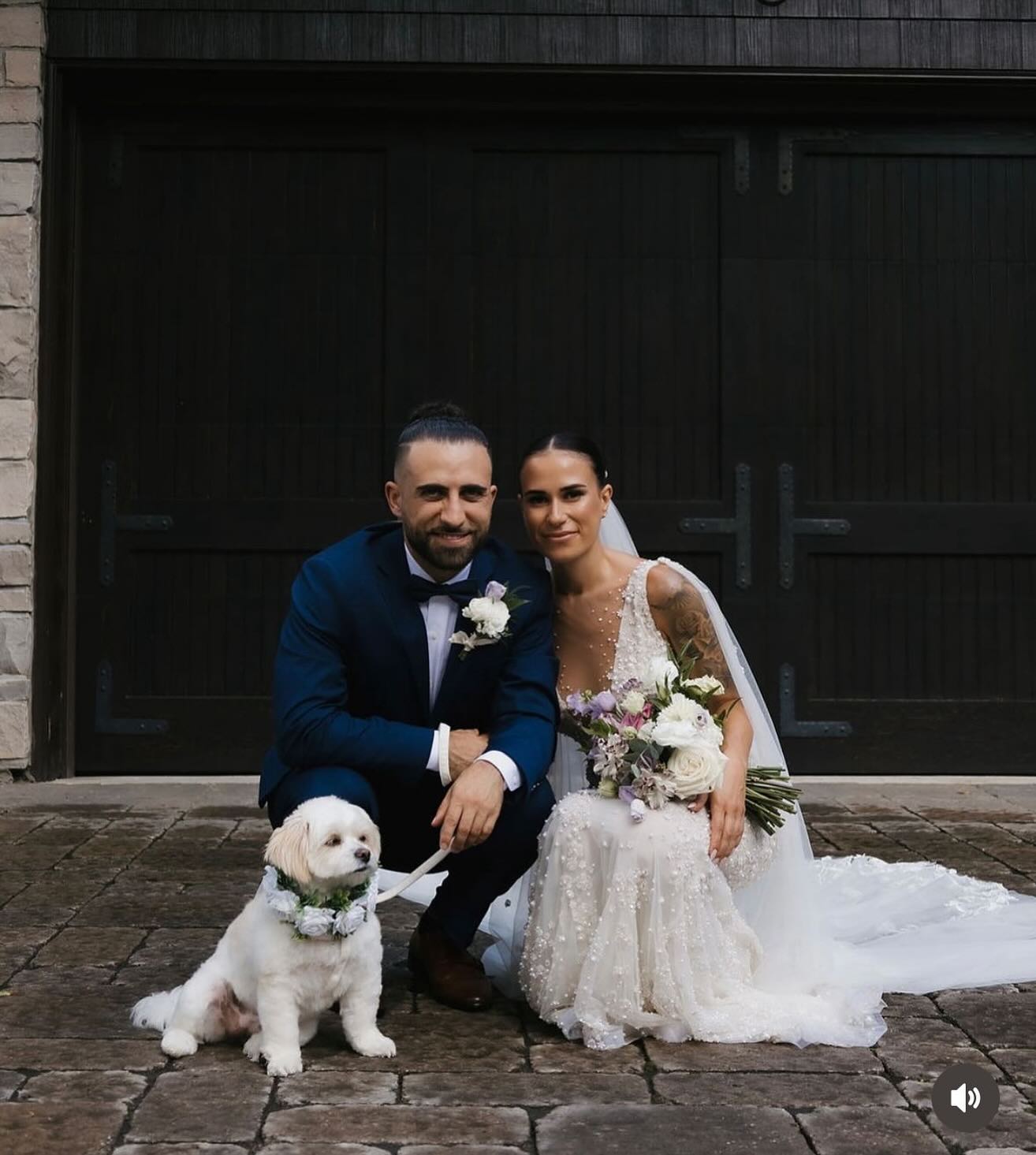 V and M
Two of the sweetest you’ll ever meet!
They chose to have a relaxed, fun, and intimate wedding with close family and friends. ❤️