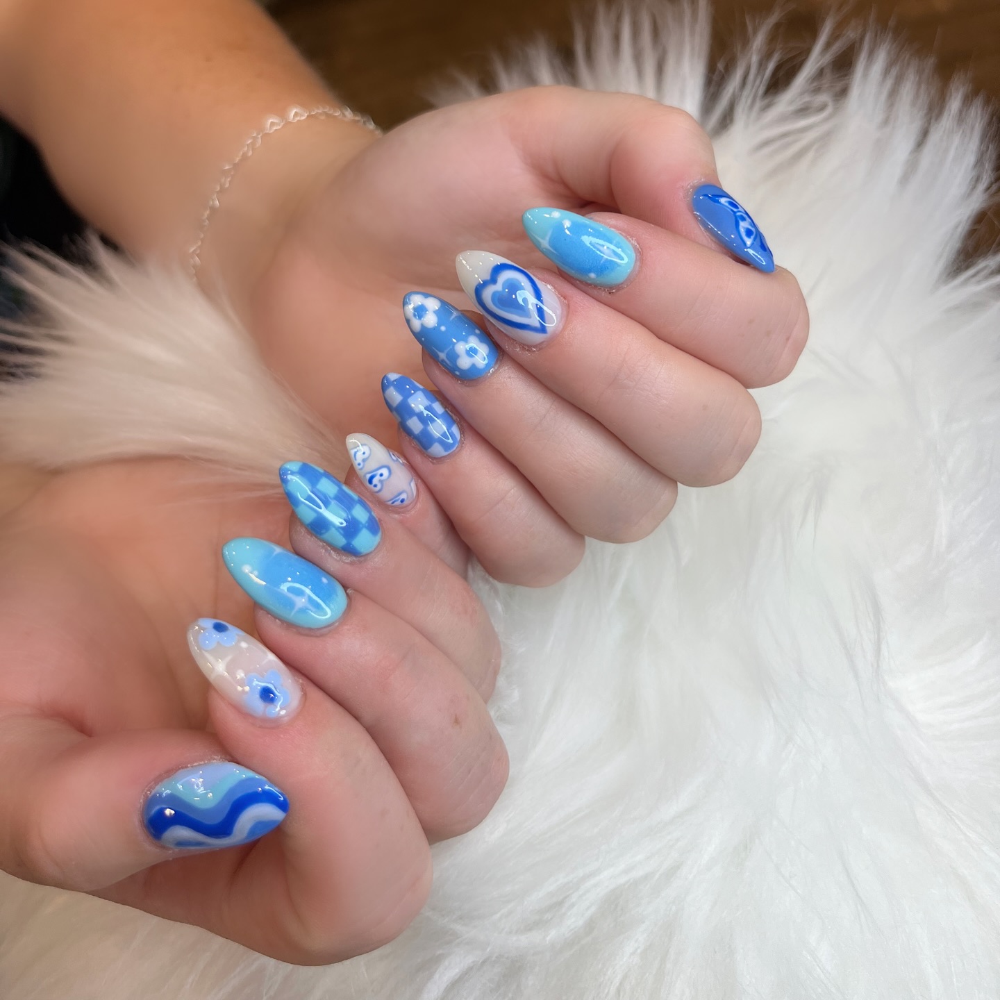 #omalleyptchev #pointchevalier #waterview #nailart