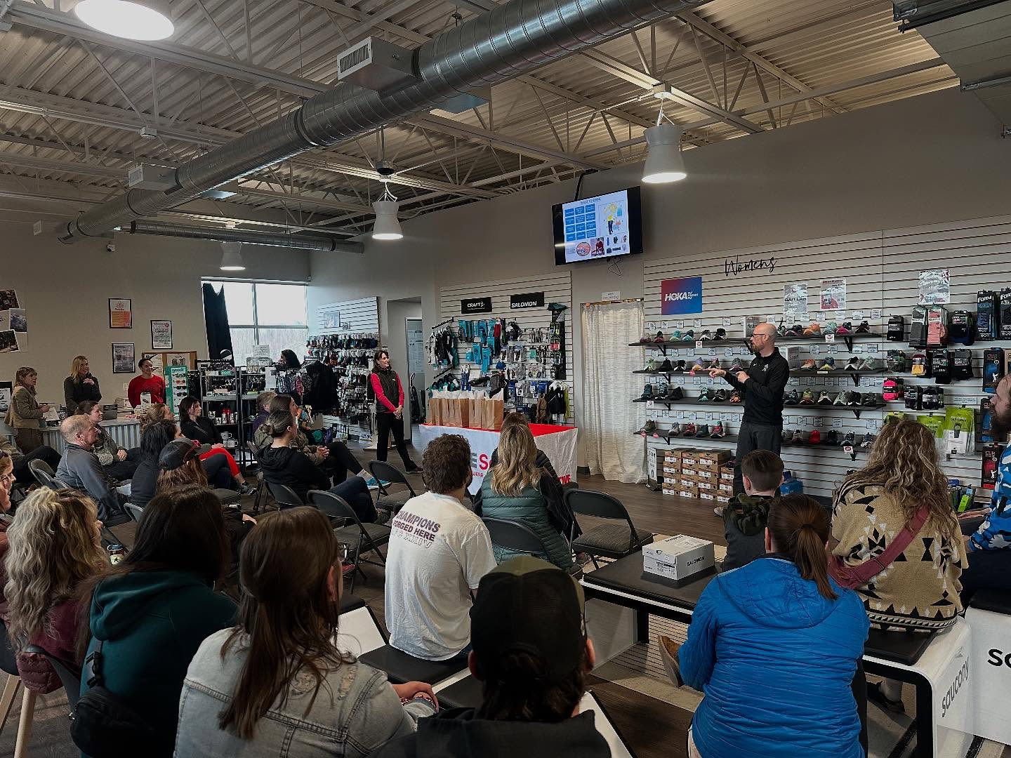 Thank you to everyone who came to the informational meeting tonight! It was so great meeting you all and hopefully we will see you on the track soon!
To those that missed the meeting and are hesitant to commit but would still like to try it out (we get it) and offer the first two practices for FREE!
Sign up here:
https://runsignup.com/MemberOrg/MatSuRunningClub
Only two weeks until the season begins! Hurry hurry hurry and sign up!
And a big thank you to AKtive Soles Performance Footwear for hosting our meeting! Support local and go in and grab a new pair of running kicks for the summer!