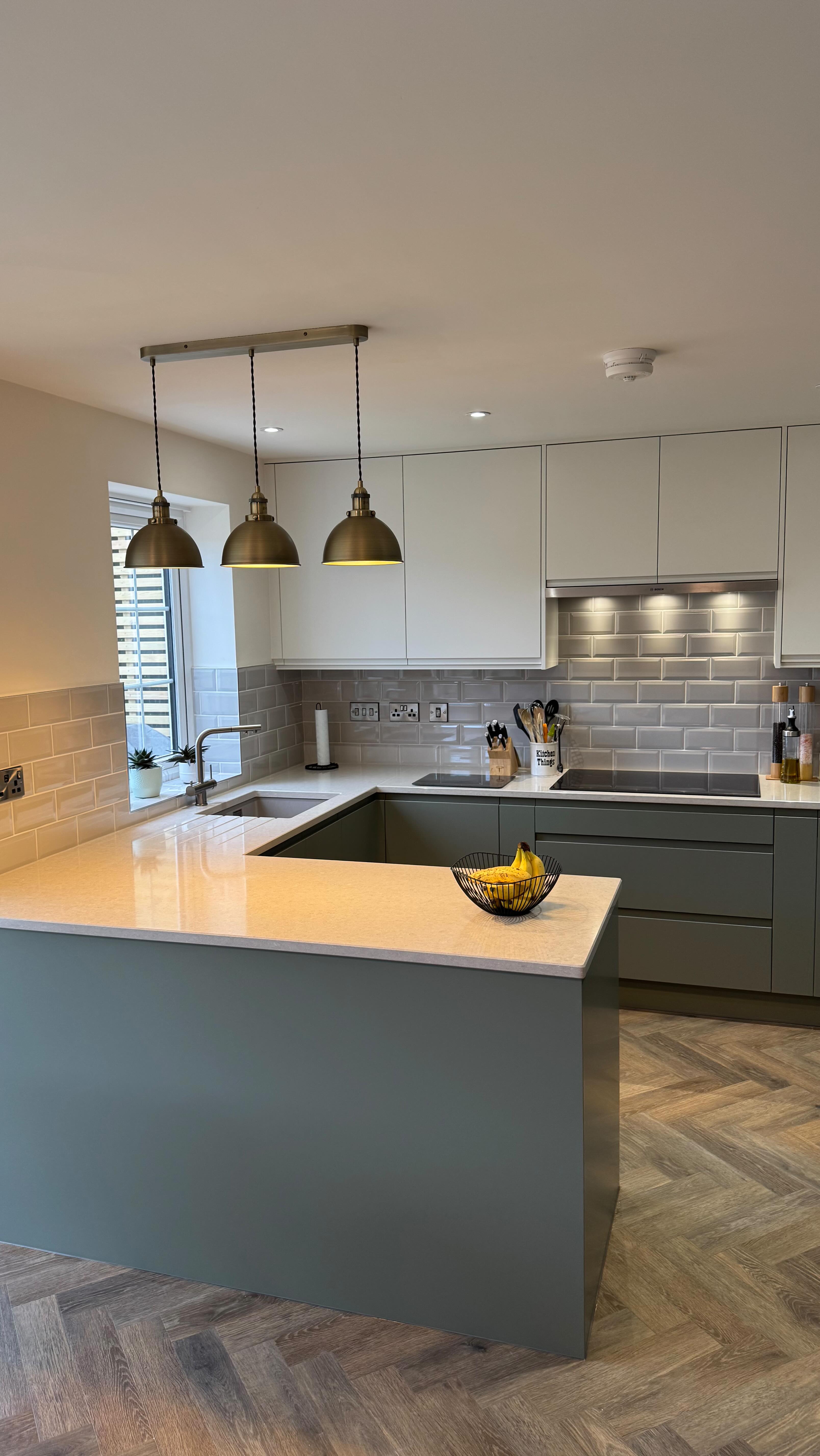 Upgrading a recent new build kitchen 👌
#kitchenrenovation #kitchenremodel #kitchenalterations #newbuildhouse #kitchen #kitchensofinsta #kitcheninspiration #kitchendesign #ashwoodkitchens #quartz #quartzworktops #jpullkitchen #handlesskitchen