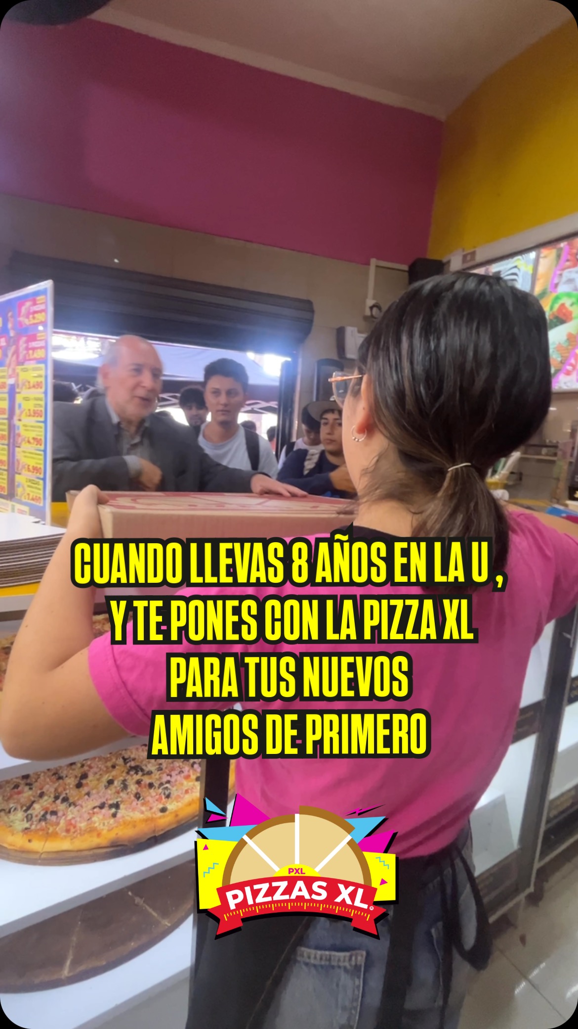 Solo humor , buen día amigos XL 🍕 !!!
#pizzasxl #fajitas #sandwhich #pizzeriaestacioncentral #usach #cachorros