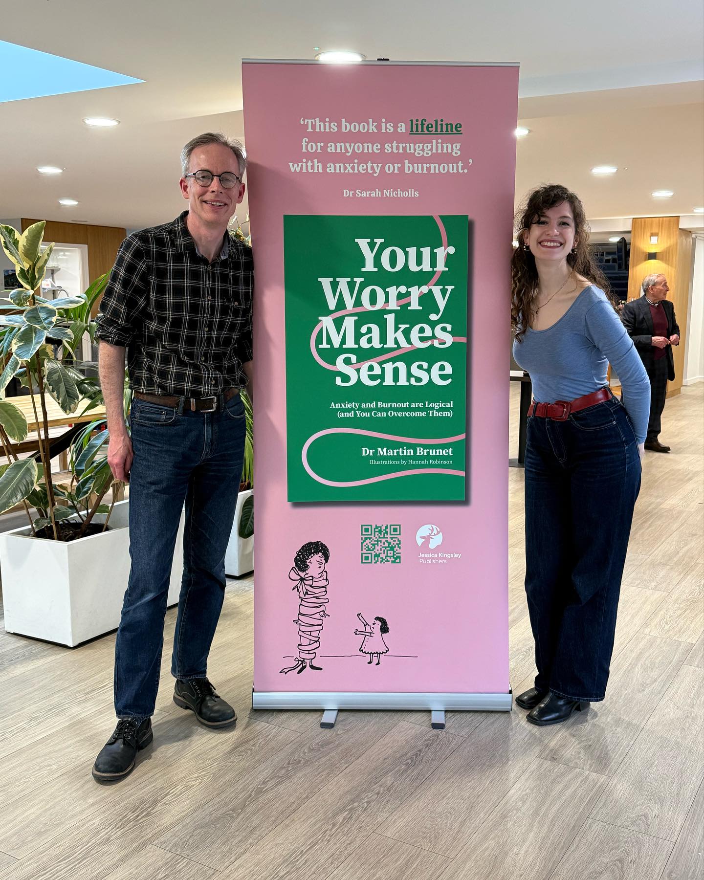 I’ve had such a great weekend with my book launch for ‘Your Worry Makes Sense’ yesterday, with family around me and wonderful weather for spending time in the garden today. It was fantastic to be in conversation with @robinsondraws, looking at some of her superb illustrations in the book and exploring how she came up with the ideas that she brought to life so wonderfully.
There was such a good turnout of 200-250 people and an excited buzz about the place. I’m also getting so many encouraging comments about the book, about how easily people are relating to it and the new insights it is giving them. The chapter on Health anxiety is proving particularly helpful to many people (confirming my belief that there just isn’t enough being said about this area of anxiety), and many people are relating to the section on burnout too.
Most of all, people keep telling me how the book really is helping them to make sense of anxiety and to understand it in a new way 😊
Thank you so much to everyone who came to the launch, who has had enough faith in me to buy a copy of the book or to recommend it to others and who have given me their feedback and encouragement about how it is helping them, either personally, or as they support someone else, or in their work as a healthcare professional. I’m so very grateful 😊😊😊
If anyone is wondering where to get the book, the order links for UK, Canada and USA are in my bio and I understand it can now be preordered (for June delivery) as far away as Australia! 😊🎉