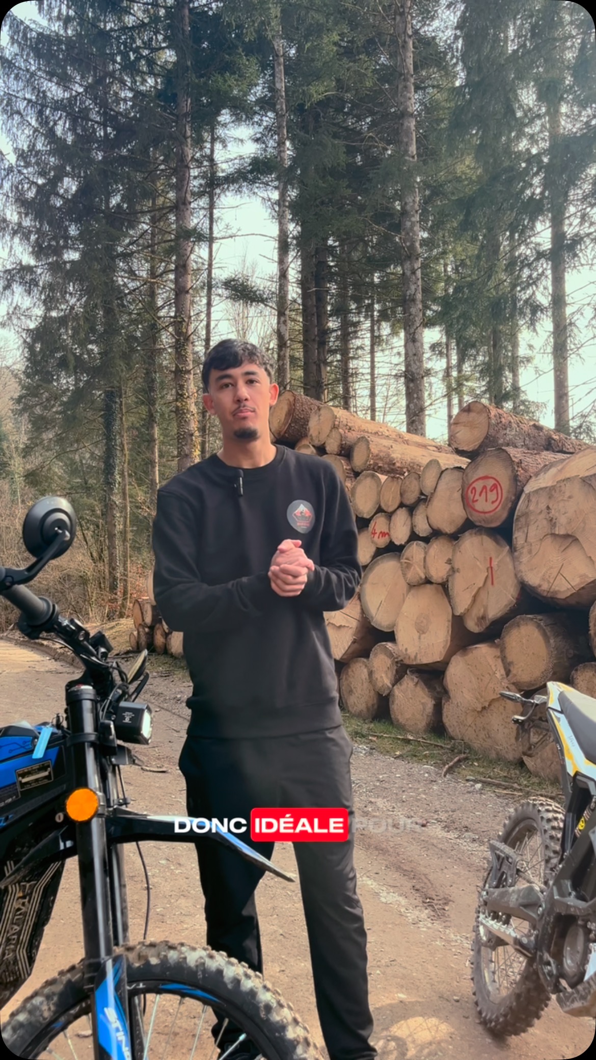 Aujourd’hui nous vous présentons les 2 modèles disponibles pour les balades guidées et les locations à la journée ! 👌
Réservez dès maintenant en nous envoyant un message privé 📥
#activitehautesavoie #annemasse #moto #bikelife #ecobikeevasion #activitegeneve