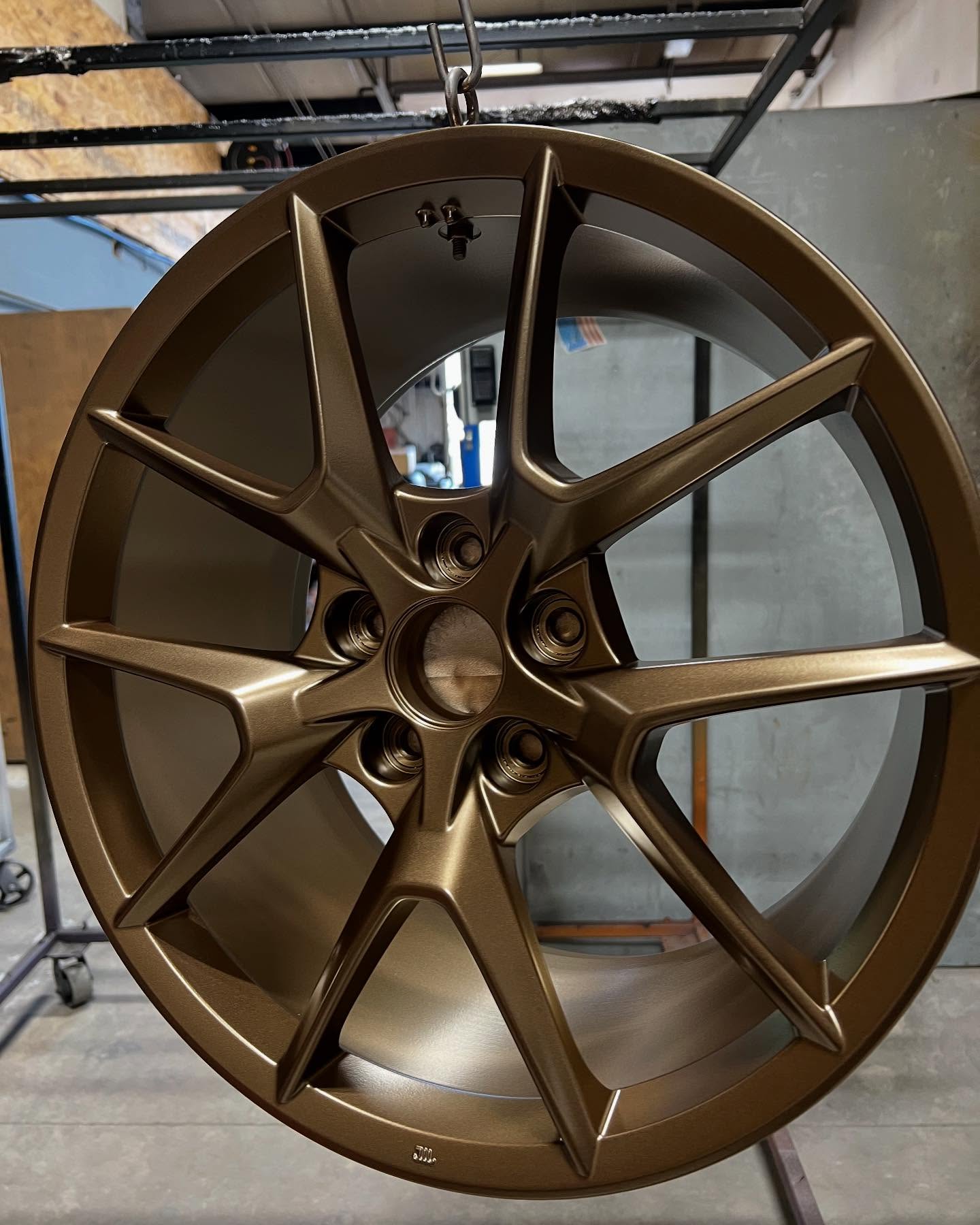 New Bronze color highland bronze by @prismaticpowders 🌟