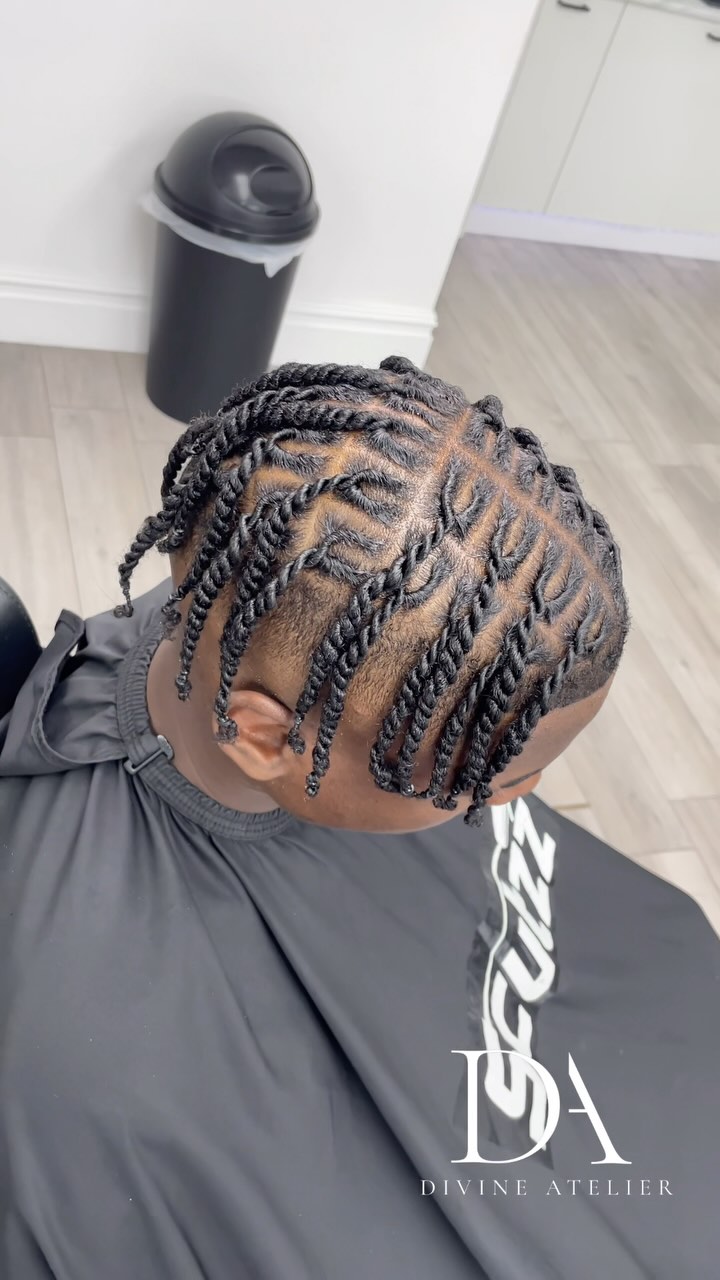 Should I add this to the menu?👀
💈 @mabs_scutzz
##mensbraids #mensbraidstyles #mensbraidedstyles #mensbraidstyle #menshair #protectivehairstyle #healthhair #naturalhair #braids #braidstyles #naturalhairstyles #neatbraids #braider #braidsideas #hairinspiration #haircreativity #invisiblelocs #invisiblelocstwist