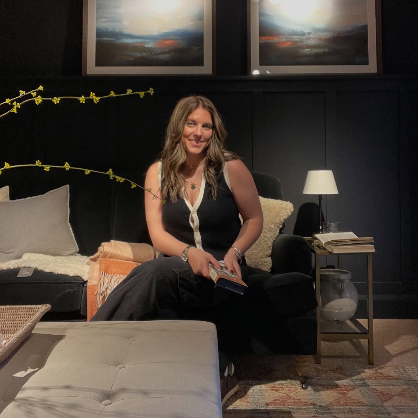 As we step into April, weâre continuing our reintroductionâbecause behind every great design is a great team!
Meet Gemma, our Creative Director and the creative force behind Inuti. She leads all things design, bringing vision, style, and originality to every project.
Her design ethos is all about relaxed, approachable spaces that feel effortless yet intentionalâbeautiful, but always meant to be lived in.
Ready to refresh your space? Letâs create something beautiful together!
#interiordesign #designer #inutiinteriors #designinspo #smallbusiness #interiordesigner #homereno #design #interiordesignercotswolds #interiordesignerbristol