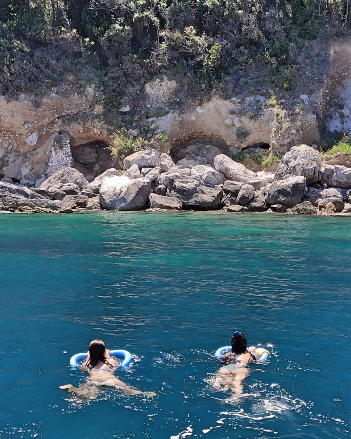 #Capriexcursions@gmail.com
#swim
#Marecapri
#summer2025