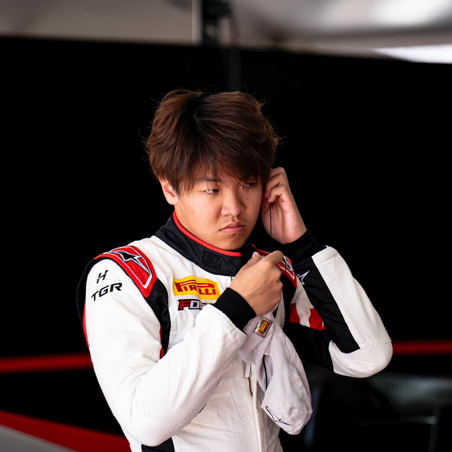 Bahrain test Day 1 complete ✔🇧🇭
First time ever in Bahrain International Circuit and I’m quite happy with the progress from Day 1. There is still a lot for me to learn but I definitely got to understand the track and the F3 car better.
2 more days of testing to go, my main focus for the upcoming days is to maximize my time on track and work with the team to find every tenth I can.
Day 2/3 today, let’s get it! 👊🏼
#f3 #formula3 #hitech #motorsport #racing #racer #bahrain #race #gerrardxie #gx16 #fia