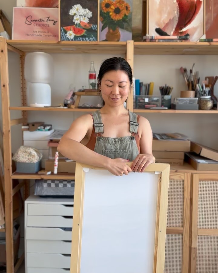 My ex boyfriend’s sister collected this original painting 3 years ago. Its moving how people come in and out of our lives. She was one of the first people to reach out to me to encourage me on my art career. Giving me advice and guiding me on the life of not only an artist but as a business owner too.
The painting is titled “Together We Rise” thank you 🙏🏼@lemonsandantsstudios
#abstractart #abstractlandscapes #utrechtartist #greenenergy