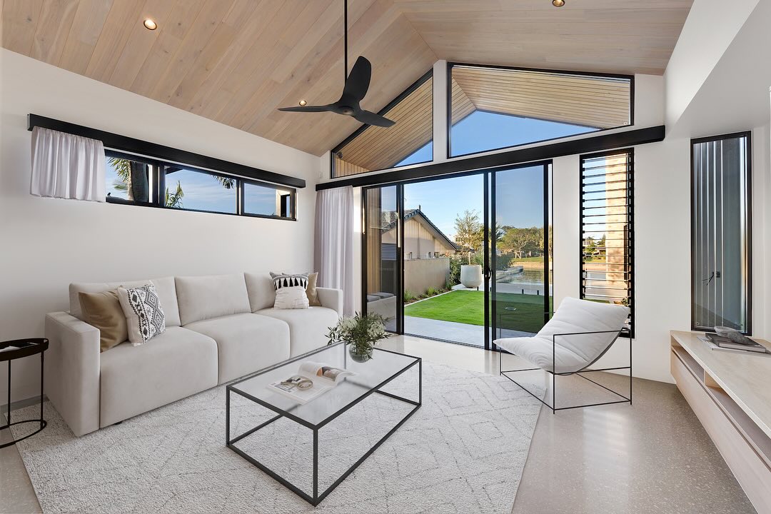 The Glass House
Contemporary-Scandi meets warm minimalism in this entertainer’s waterfront residence.
A huge thanks to @stringerbuildingservices and their talented team of subbies for delivering such a refined outcome—on brief and on budget—for what was a technically demanding build.
Interior Material highlights:
▫️ American Oak doors, jambs + accents
▫️ Engineered timber floors + matching ceilings
▫️ Polished concrete with white oxide
▫️ Natural travertine stone
▫️ Feature-painted steel glazed doors
▫️ Architectural door hardware
▫️ Shadowline skirtings
With regular site visits, we were able to assist the builder with strategies to achieve the required detailing and ensure both our and the client’s overall vision was achieved.
Builder: @stringerbuildingservices
Building Designer: @byofloorplan
Interior Designer: @wrightson_stewart
Photography: @ez_reality_gc_photographer
Virtual Staging: @byofloorplan
