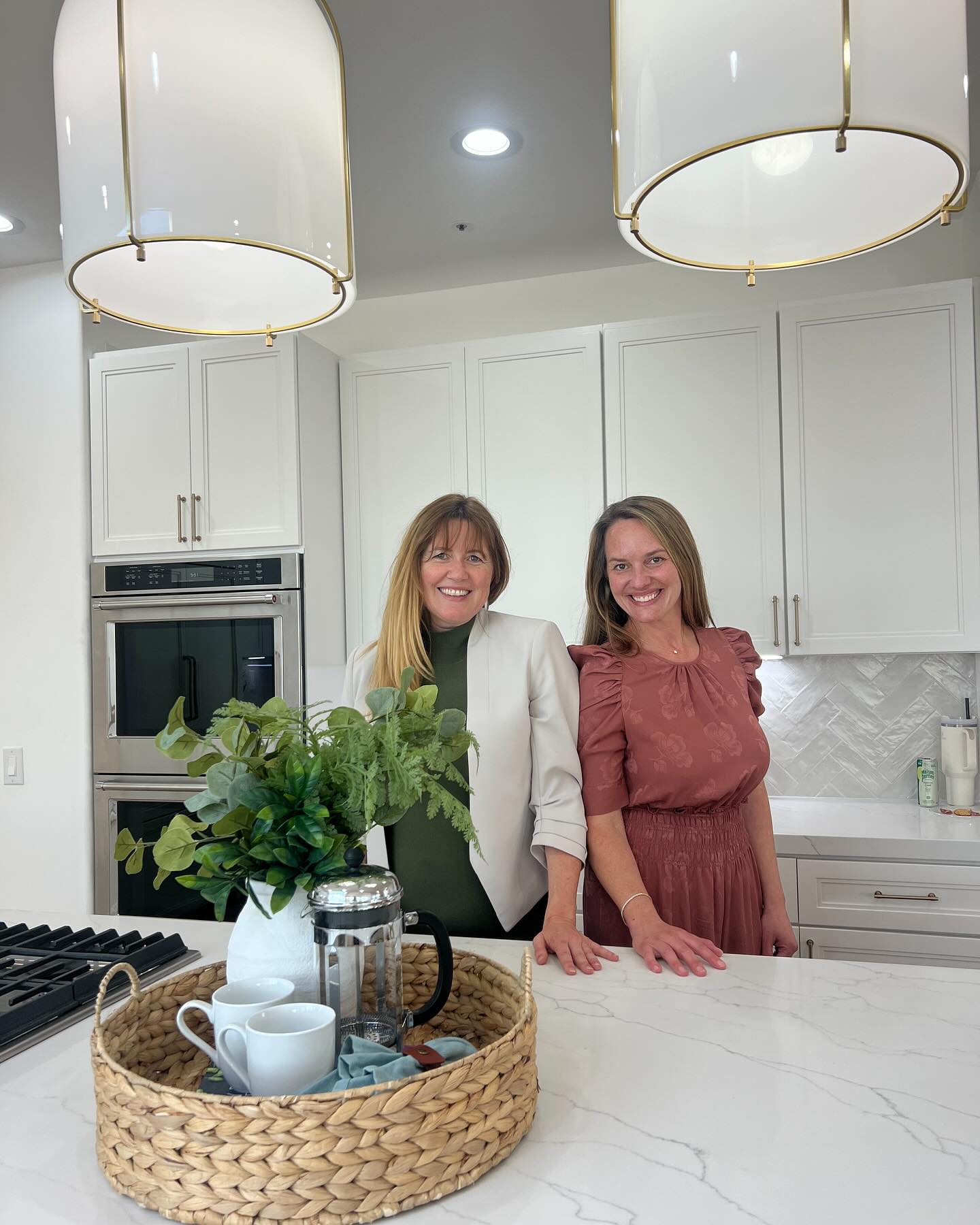 What 👏🏻 A 👏🏻 Week 👏🏻
Some of the highlights:
📍Getting the spectacular 2001 Via Aguila into escrow on Tuesday after just two days of showings
✨Listing prep for a gem coming soon in Lake Forest
🫶🏻Delivering a donation check with all the feels
🤺Championing buyers in their home search
☀️Having each others backs as #workingmamas committed to prioritizing our families and yours
Every piece of it is an honor.
#workingmamas #h4gteam #makeamove #makeadifference #2025homesales #2025homebuyers #ochomes #ocrealestate #ocrealtors #topproducer #whoyouworkwithmatters #adoptionsupport #fostersupport #orphancaresupport #ocmarket #marketupdate #goodnews #q12025 #comingsoon #inescrow #home4gooddonation