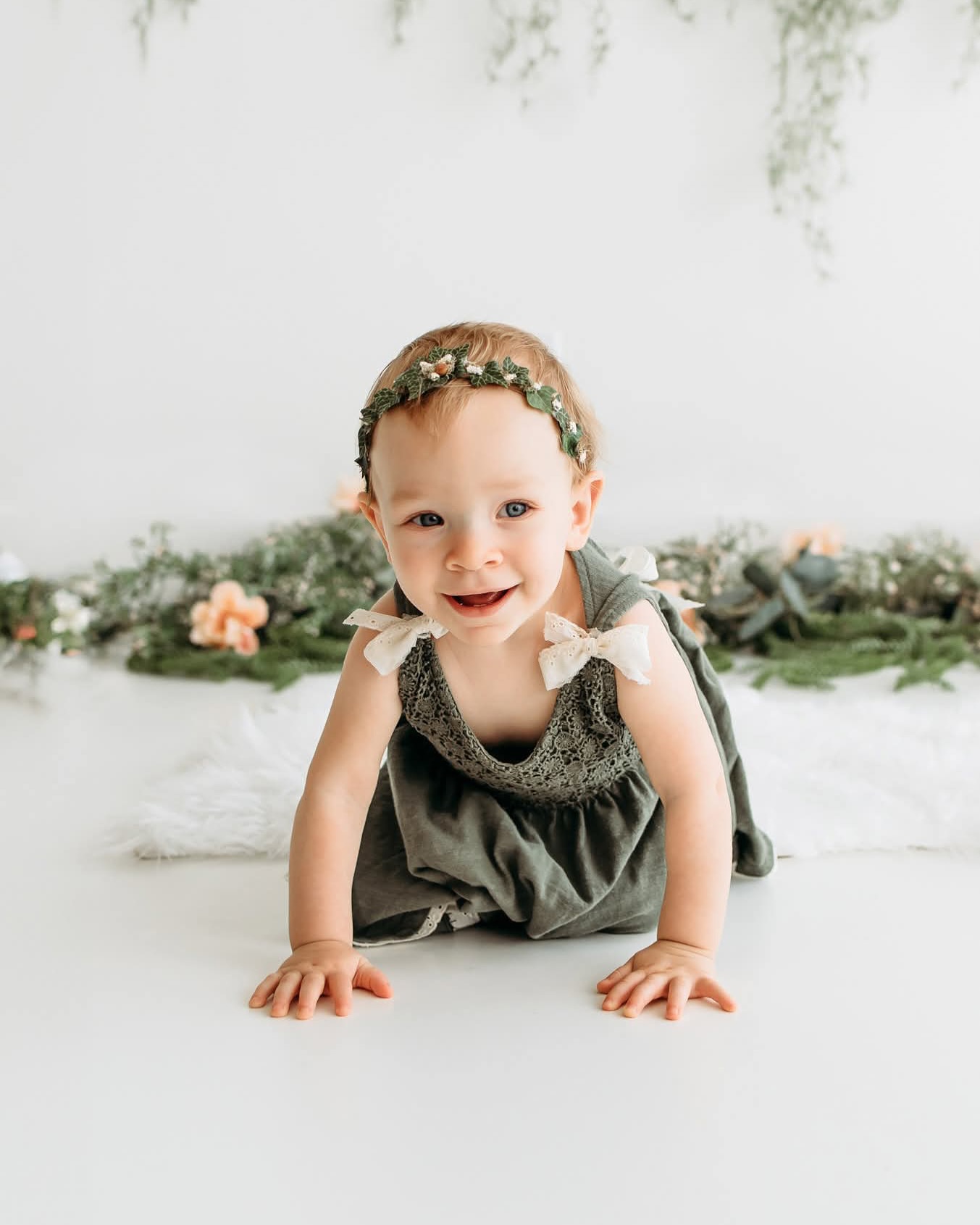 🌸Celebrating Spring, First Birthdays and beautiful sister bonds
#studiomilestonesession #firstbirthdayphotoshoot #spring #boisefirstbirthdayphotoshoot #boisefamilyphotographer #boisechildrensphotographer
