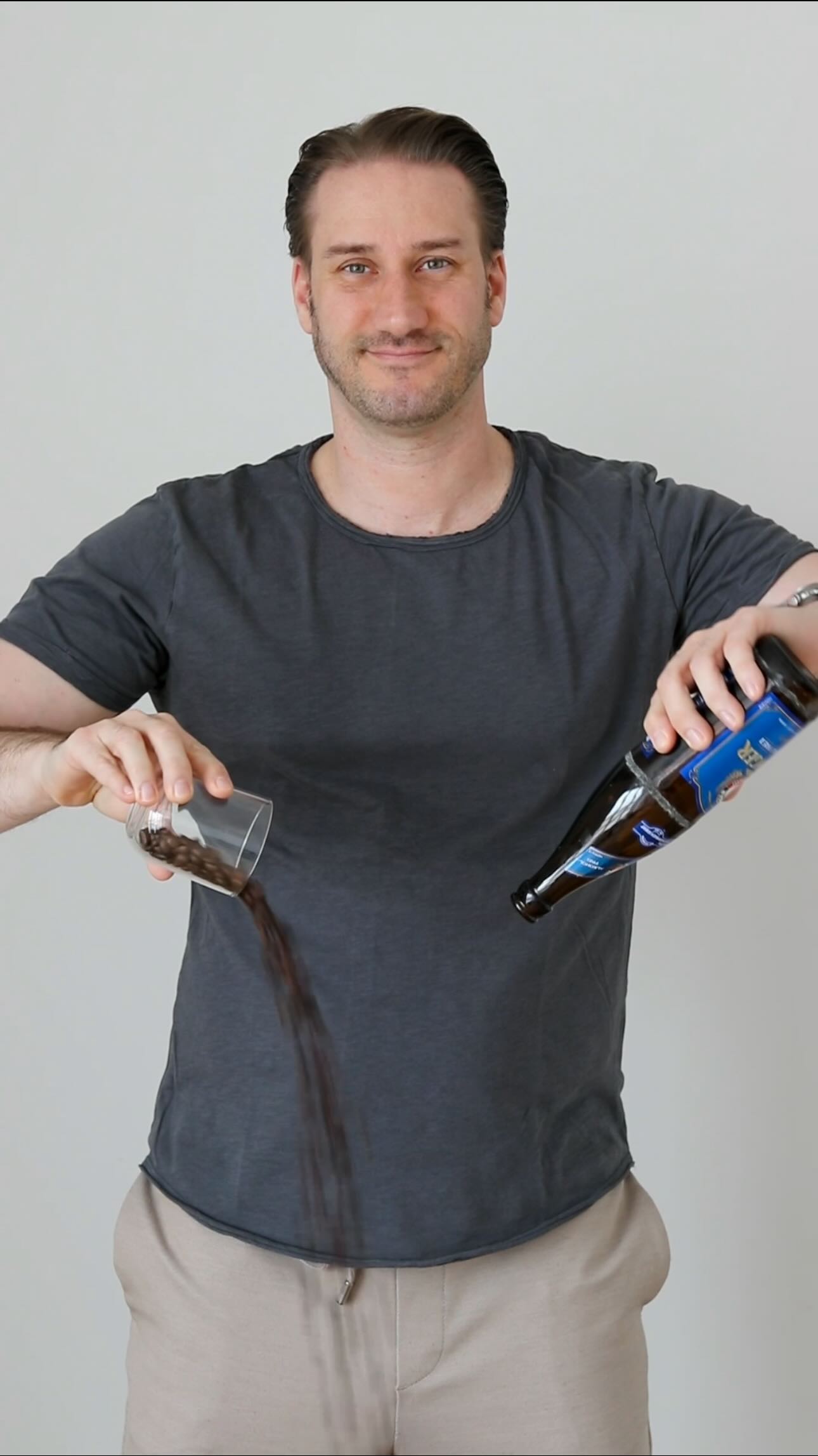 1 Jahr ohne Alkohol und Koffein 🤟🏼
“Körper und Geist im Einklang – genau das habe ich vor einem Jahr für mich gewählt, als ich beschlossen habe, Alkohol und Koffein aus meinem Leben zu streichen. Durch Shiatsu habe ich gelernt, meinem Körper wirklich zuzuhören, innere Balance zu finden und Energie aus mir selbst zu schöpfen. Kein künstlicher Push, keine Betäubung – nur Klarheit, Ruhe und echte Vitalität. Ein Jahr ohne diese Suchtmittel, aber mit so viel mehr Lebensqualität. 💪🏼
#shiatsu #1jahrohne #klarheit #innerebalance #fitlife #fitnessjourney #ohnealkohol #ohnekoffein #lebensqualitätsteigern #gesundheit #klarheit #shiatsumichl #health #himberg #tcm #stolz #schlaf #alkoholfrei #koffeinfrei #power #lupinenkaffee #insta