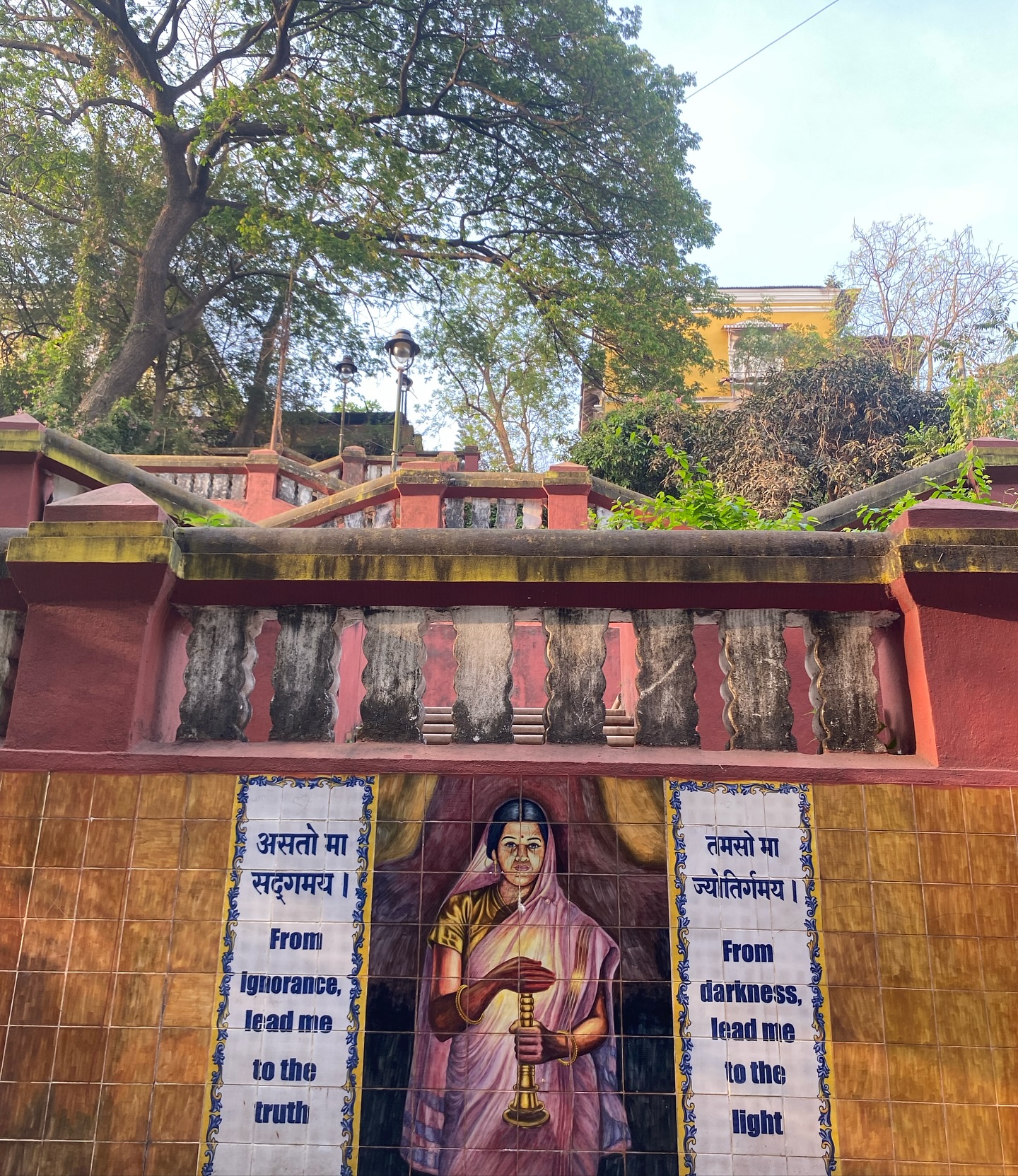 May your Presence
Be a Gift 🩷
Incredible India 🕌
#india #goa #mysorepalace #spiritualite #love #presence #gift #inde