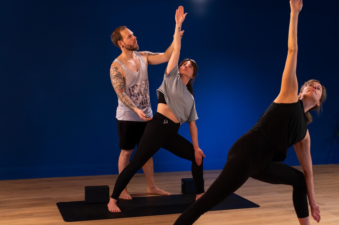 🌙 More Deham Yoga Classes Coming to So’ham!
We’re expanding our Deham Yoga schedule starting next week! Now, you’ll have even more opportunities to experience this body and science-based yoga practice that bridges ancient wisdom with modern somatic techniques.
🧘♂️ New Evening Class Schedule:
✨ Monday – In-person & Virtual
✨ Thursday – In-person & Virtual
✨ Saturday – In-person
What is Deham Yoga?
Rooted in the teachings of Dr. Jivasu, Deham Yoga incorporates somatic practices that help you tune into your body’s innate intelligence. This method moves beyond traditional yoga postures, guiding you to:
✔️ Release stored tension and emotional blockages
✔️ Enhance nervous system regulation for better stress resilience
✔️ Build deeper self-awareness and connection to your body’s wisdom
✔️ Improve mobility, balance, and strength in a holistic way
Whether you’re joining in person or online, this practice is designed to empower you, regulate your nervous system, and deepen your understanding of yourself through movement and breath.
Join us next week and feel the difference!
#DehamYoga #SomaticHealing #BodyWisdom #YogaScience #SoHamStudio #YogaHamilton #EmbodiedMovement #MindBodyConnection #YogaForStress #NervousSystemReset