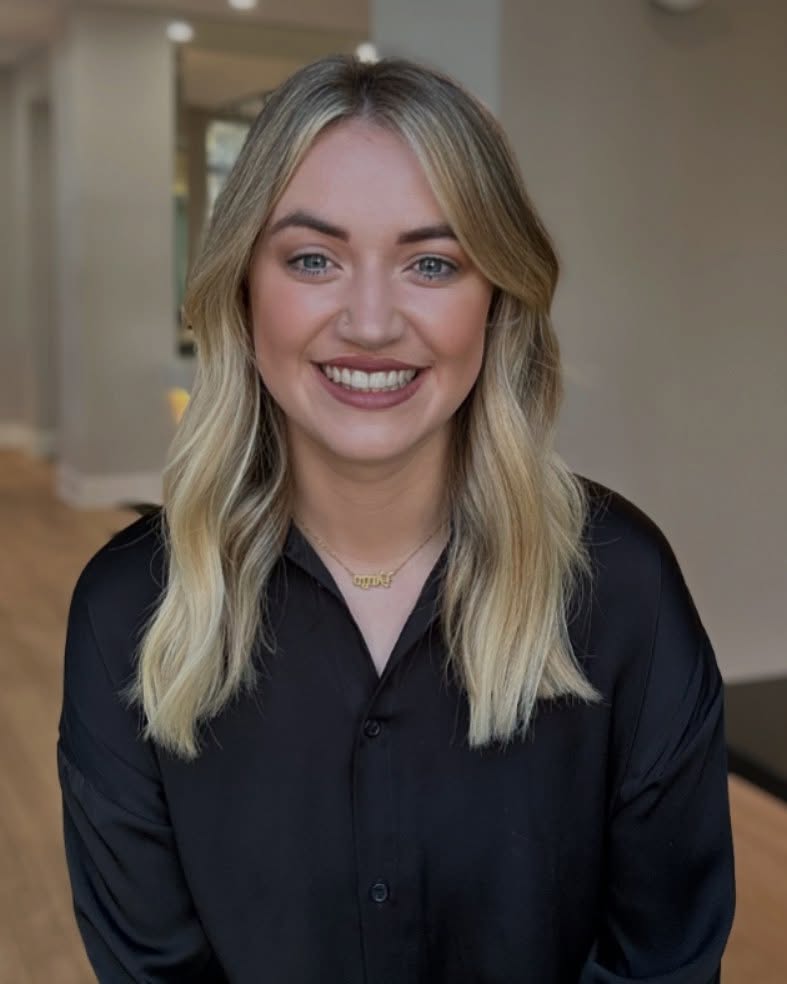 Exciting News 📣
Our girl Leah returns from her travels and we’re super happy she’s back!
Leah’s been off gallivanting for the last 9 months exploring the world and visiting family and friends back home in Ireland. She sure has a lot of exciting news to share with you!
You’ll see Leah back in the salon from Tuesday 15th April. Bookings are now officially open 🎉🎉
Welcome back @hairbyleah87 we’ve missed you!!