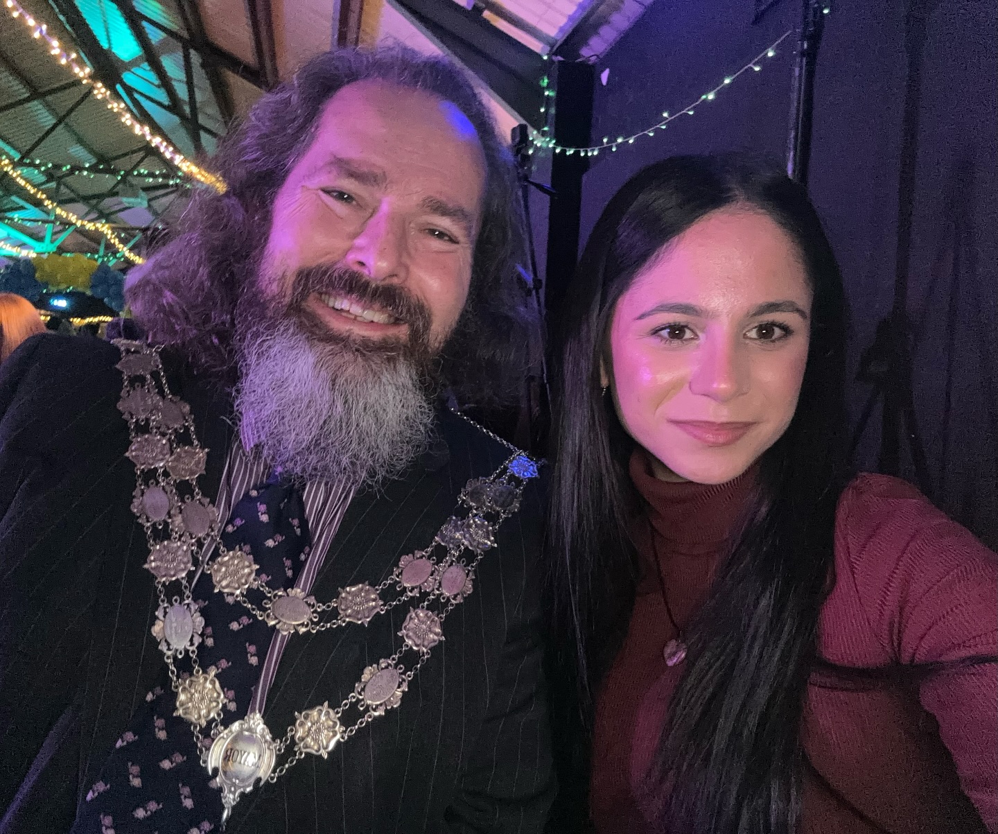 Back in January, I wrote a feature on Cadence, a Bournemouth-based singing group. At the time, they were preparing for their showcase fundraiser in aid of @juliashousechildrenshospice✨
Last week, their launch night took place, raising over £2,200 to support the vital work of Julia’s House. The event welcomed 150 attendees, including local MPs, the Mayor of Bournemouth and Martin Edwards, the CEO of Julia’s House 🎶
@cadencecollective123 Thank you for inviting me, it was a wonderful night 🤍
I had the chance to interview Cadence again, along with Martin Edwards, to discuss the event and the impact of their fundraising efforts.
Check out my latest article on the fundraiser here: https://www.subu.org.uk/news/article/now/Bournemouth-Singing-Group-Raises-Over-2200-for-Julias-House-at-Charity-Event/
And if you missed it, here’s my exclusive feature on how Cadence came together and what Julia’s House means to them: https://buzznews.shorthandstories.com/cadence-a-symphony-of-compassion-and-community/index.html
📸 Photo Credit: Nigel Martin
