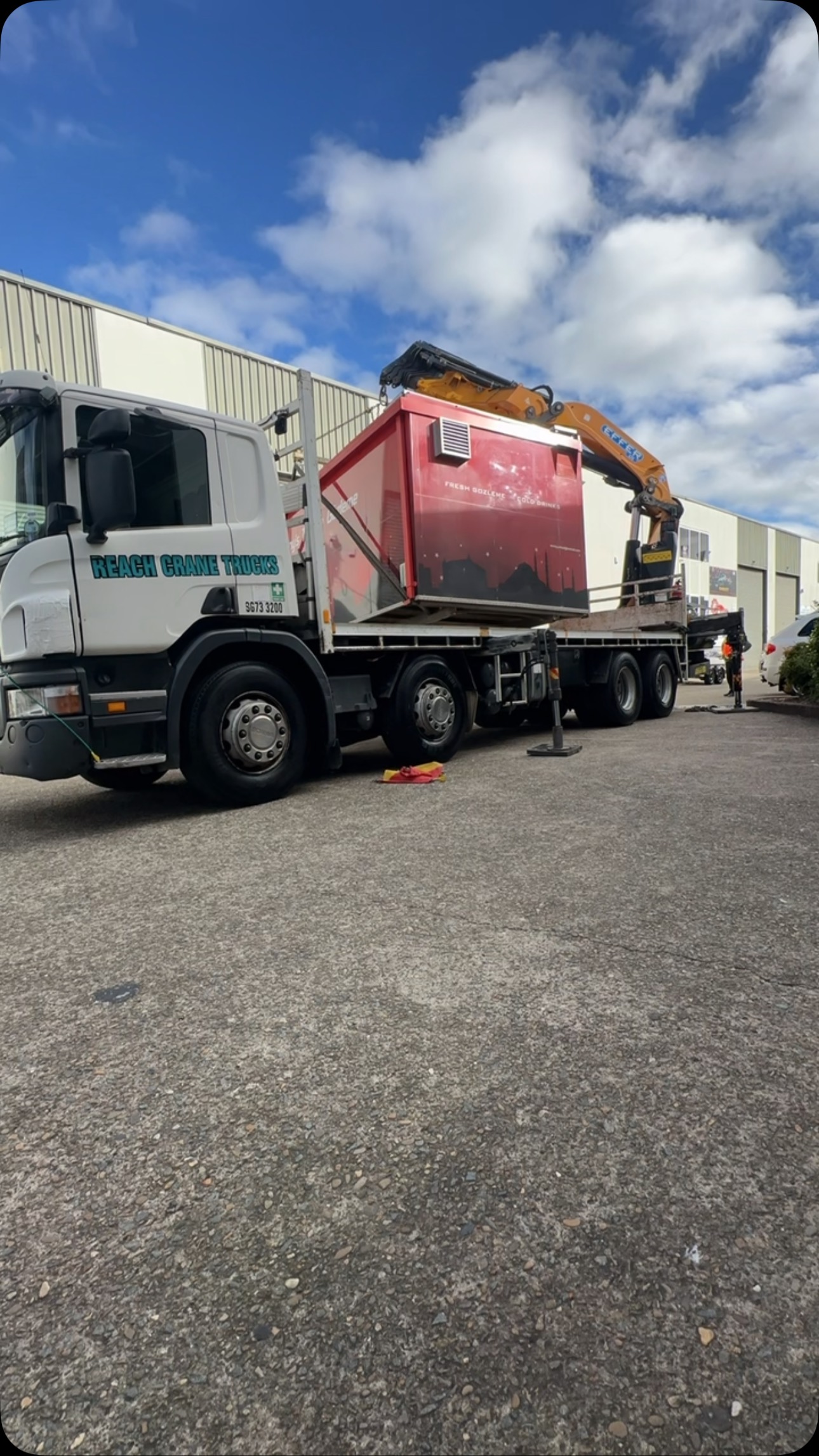 Next stop @ras_nsw @sydneyroyal_eastershow
The sky was really active today! @emmys.gourmet.gozleme #reachcranetrucks #cranetrucks #maxilift #effer #eastershow