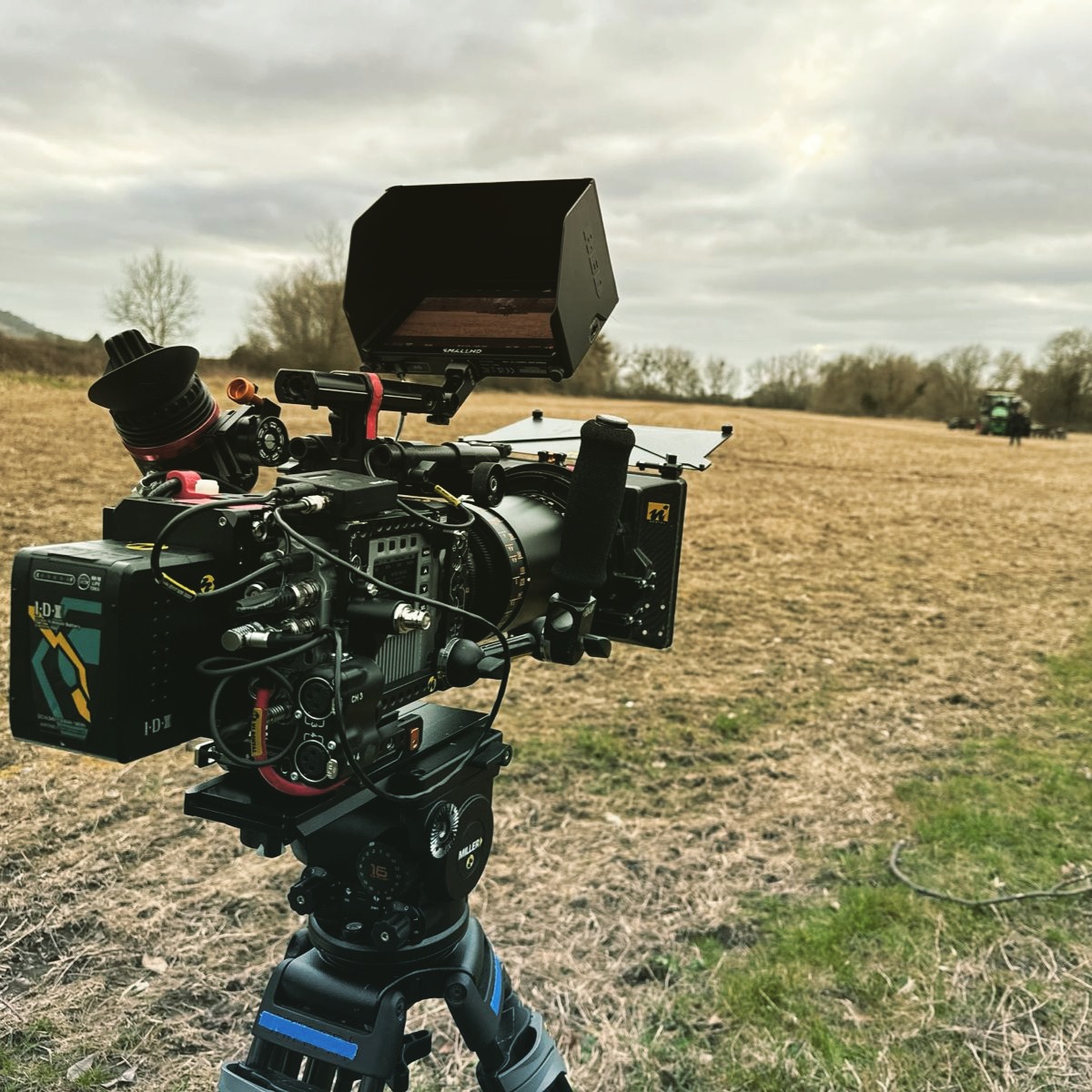 🚜 🎬 Behind the scenes with @wemakefilmsuk @theo__ac and @sspoook recently ...👏