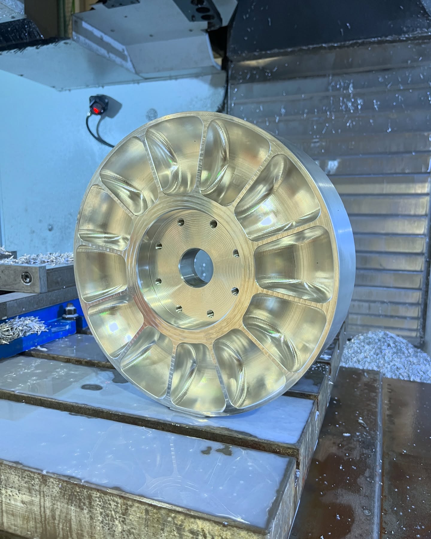 Custom billet engine dyno water brake rotor! #corbellati #missile #corbellatimissile #barchetta #coupe #targa #weapon #hypercar #hypercars #supercar #supercars #luxury #luxurycars #jewelry #handmade #fast #fastestcarsintheworld #records #record #unique #billet #machined #cnc #carbonfiber #becauseracecar #custom #custommade #construction #work #offroad