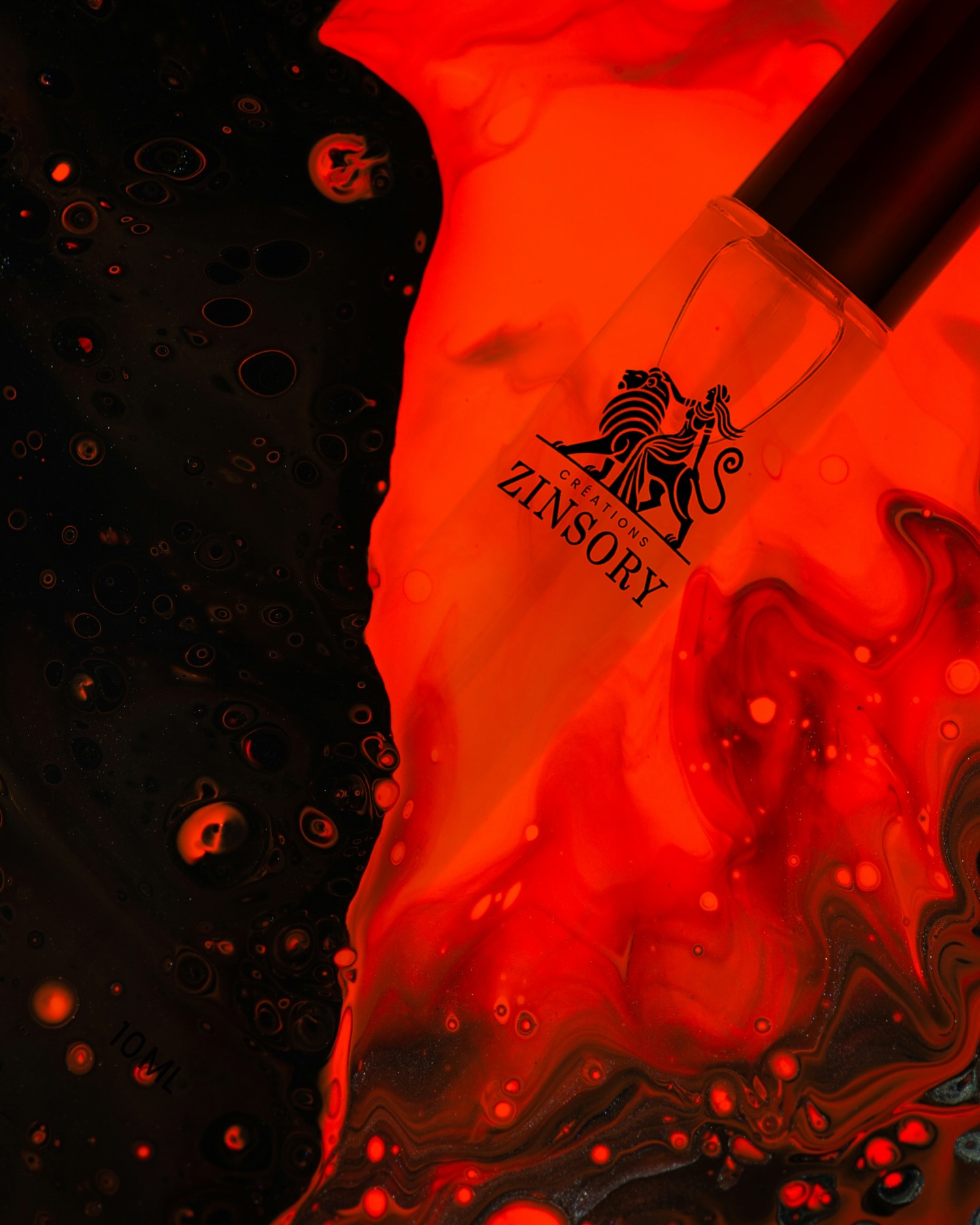 DROWNING IN RED MUSK
A sexy antidote. Rivers of natural Jasmine Absolute India on top of a bed of kephalis and musk, a sun of saffron shining with almonds swimming against the current, a real experience to anyone looking for an intense creamy musk.
TOP NOTES:
Saffron, Mulabas (Candied Lavender Almonds), Orange
MIDDLE NOTES:
Jasmine India Absolute (Natural Jasmine), Cashmeran, Oak Moss
BASE NOTES:
Vanilla, Musk, Kephalis
#perfume #niche #indie #natural