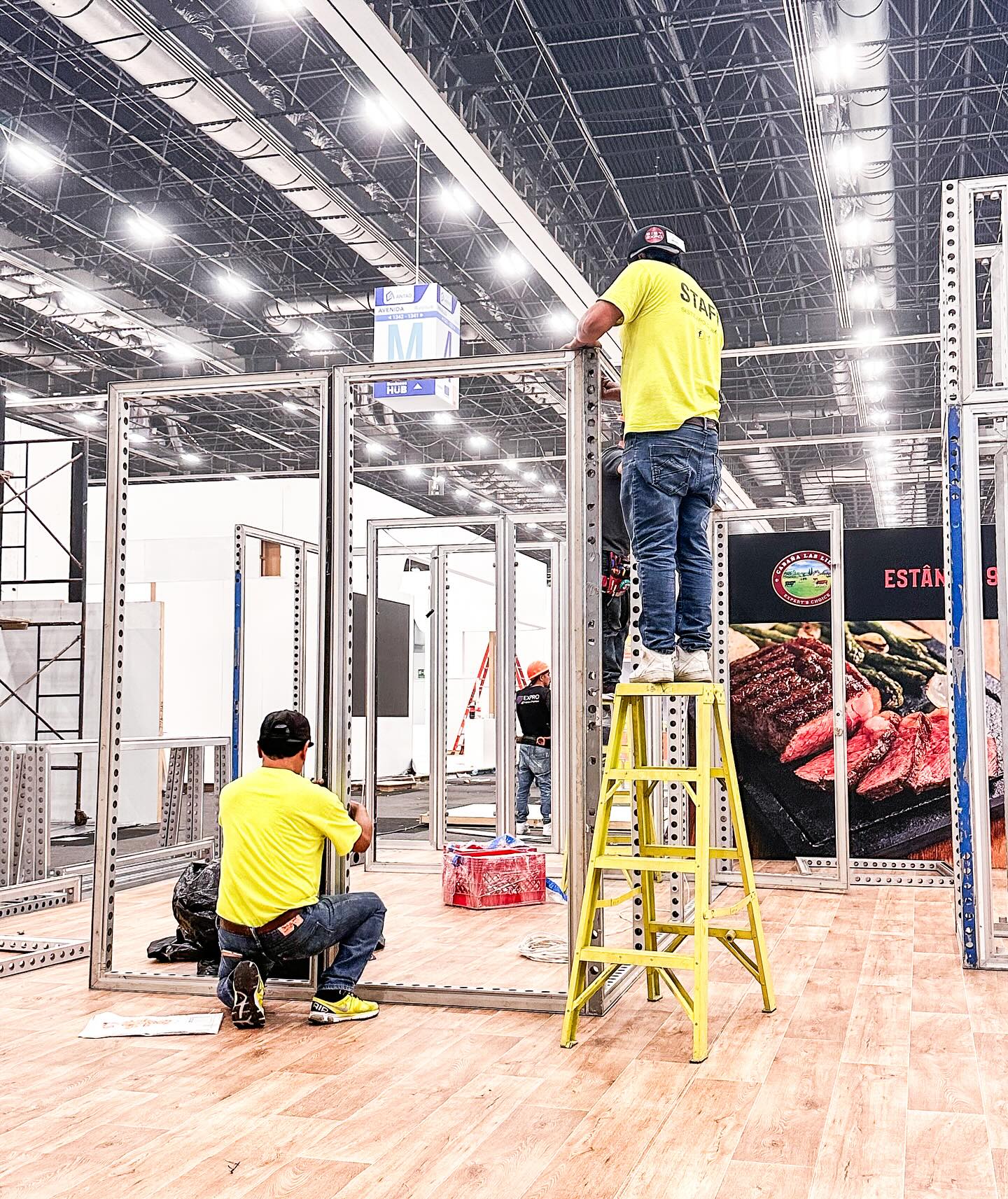 La clave del éxito: confianza, esfuerzo y un gran equipo.
Montaje MINERVA FOODS - ANTAD
#sistexpo #wemakeithappen #tradeshow #expo #tradeshowlife