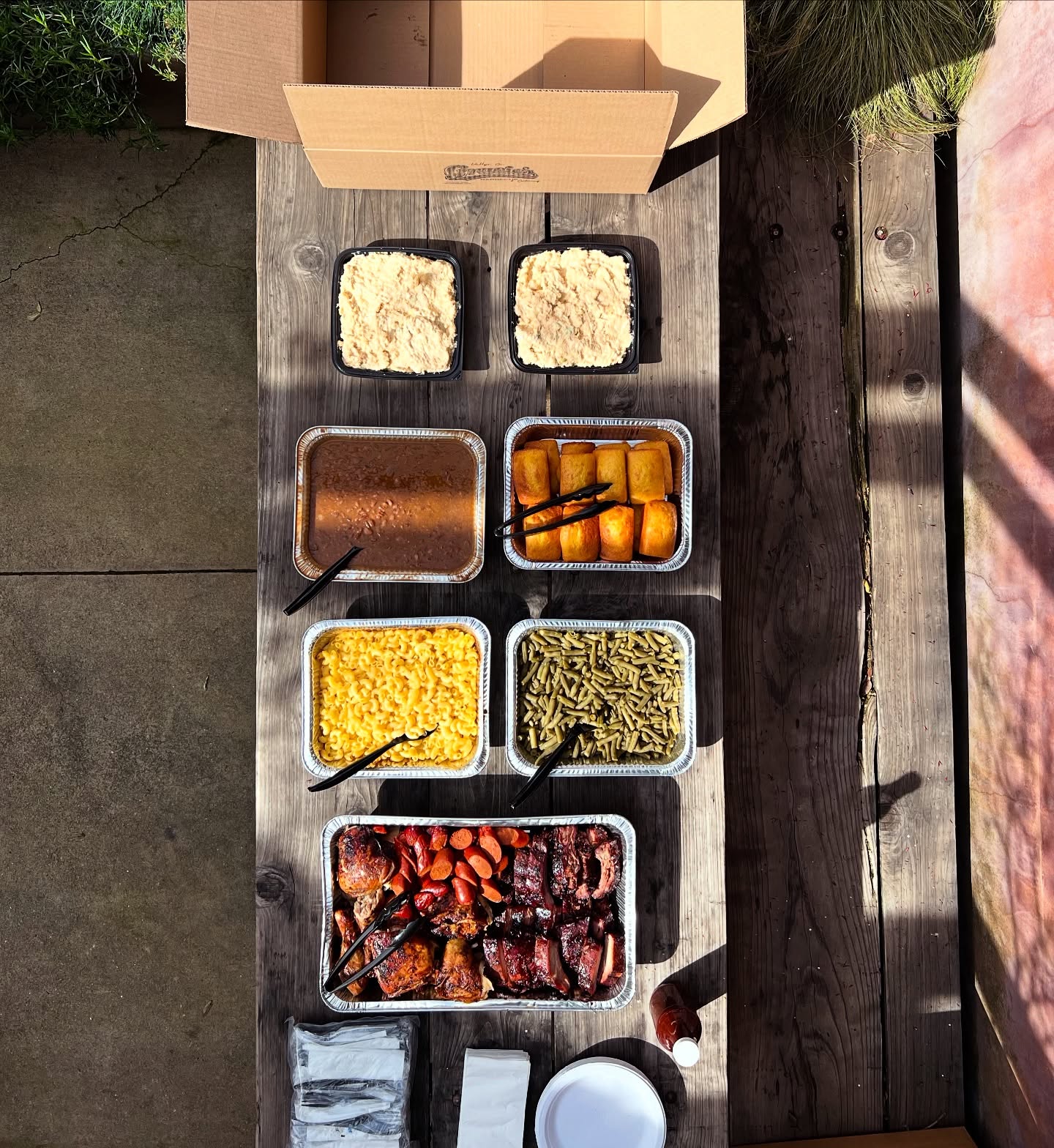 From job sites to grad nightsâour Party Packs are built to feed the crew. Big flavor, zero hassle, and ready for any celebration. Order yours now at graciesbbq.com! #catering #bayareacatering #vallejocatering