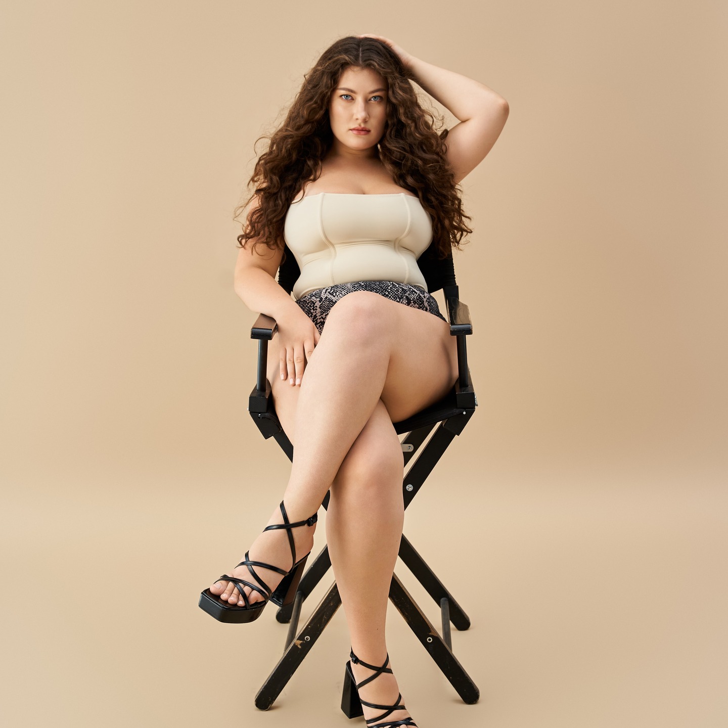 Luscious curves.
