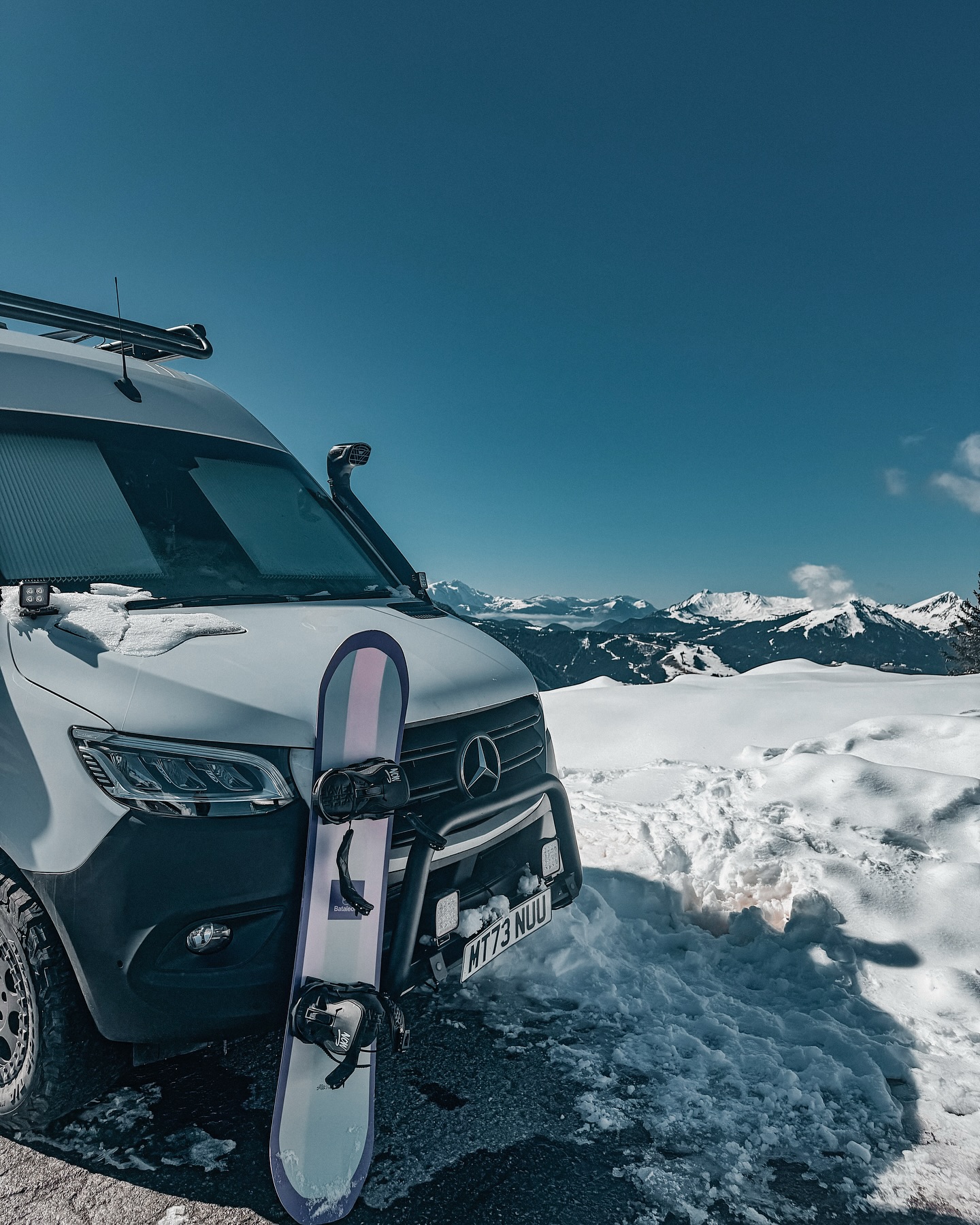 one of our trippie campers parked up at another snowy gem ❄️ this time it’s Avoriaz 🏔️ living the dream with ocean 🐕 🚐✨
#vanlife #vanlifediaries #vanlifestyle #vanlifers #homeiswhereyouparkit #vanconversion #campervan #rvlife #adventureawaits #roadtrip #exploremore #wanderlust #camping #tinyhouse #homeonwheels #outdoorlife #snowboard
#snowboarding
#snowboardlife
#snowboarder
#snowboardlove
#shredding
#boardercross
#powderlife
#winterwonderland
#snowday
#freeride
#instasnow
#mountains