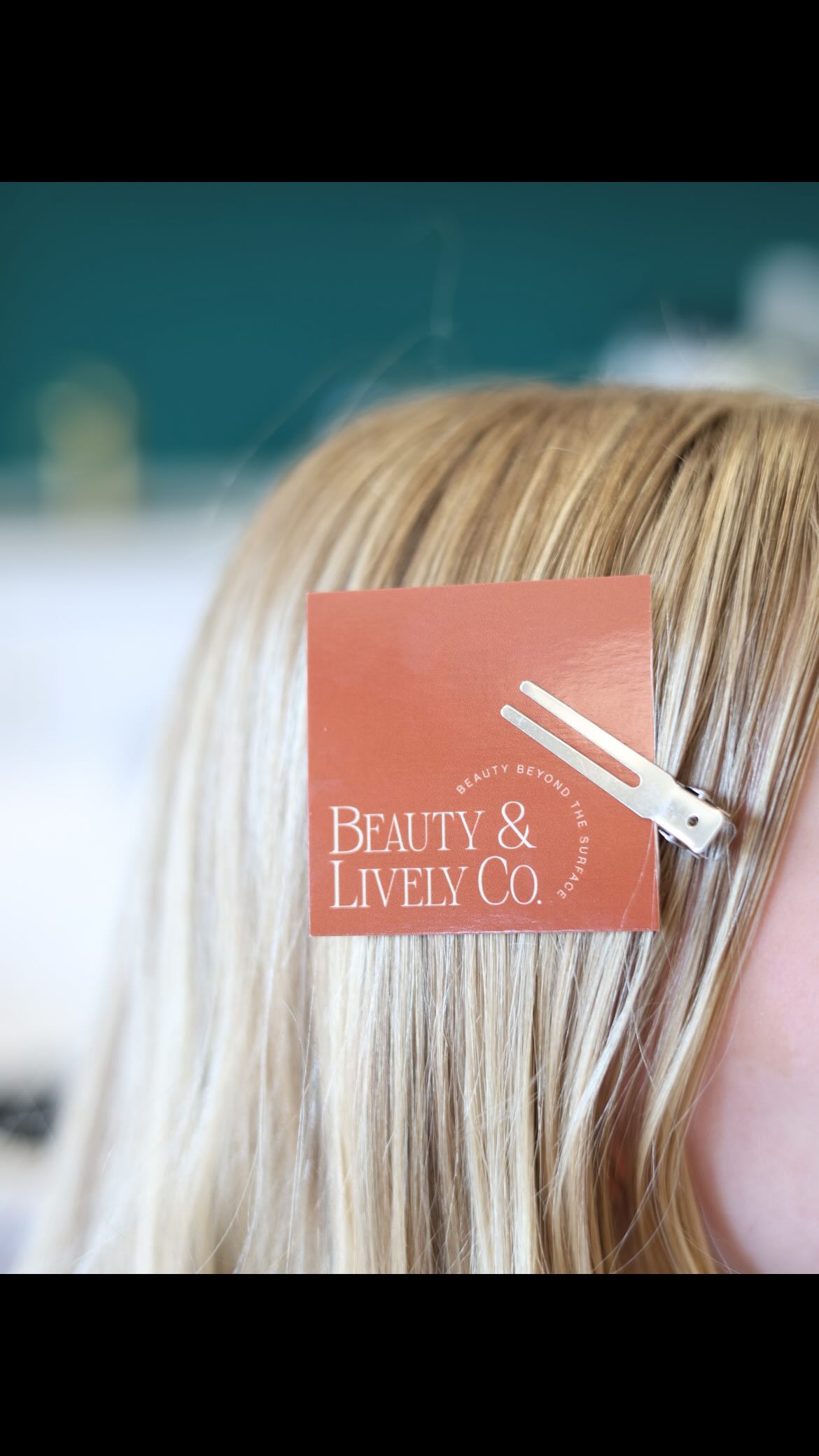 One year ago I got the keys to our new salon space!! 🥰🙌💕
#beautyandlivelyco #beautysalon #salon #hairstylist #hairgoals #localbusiness #lively #hairsalon #beautybeyondthesurface