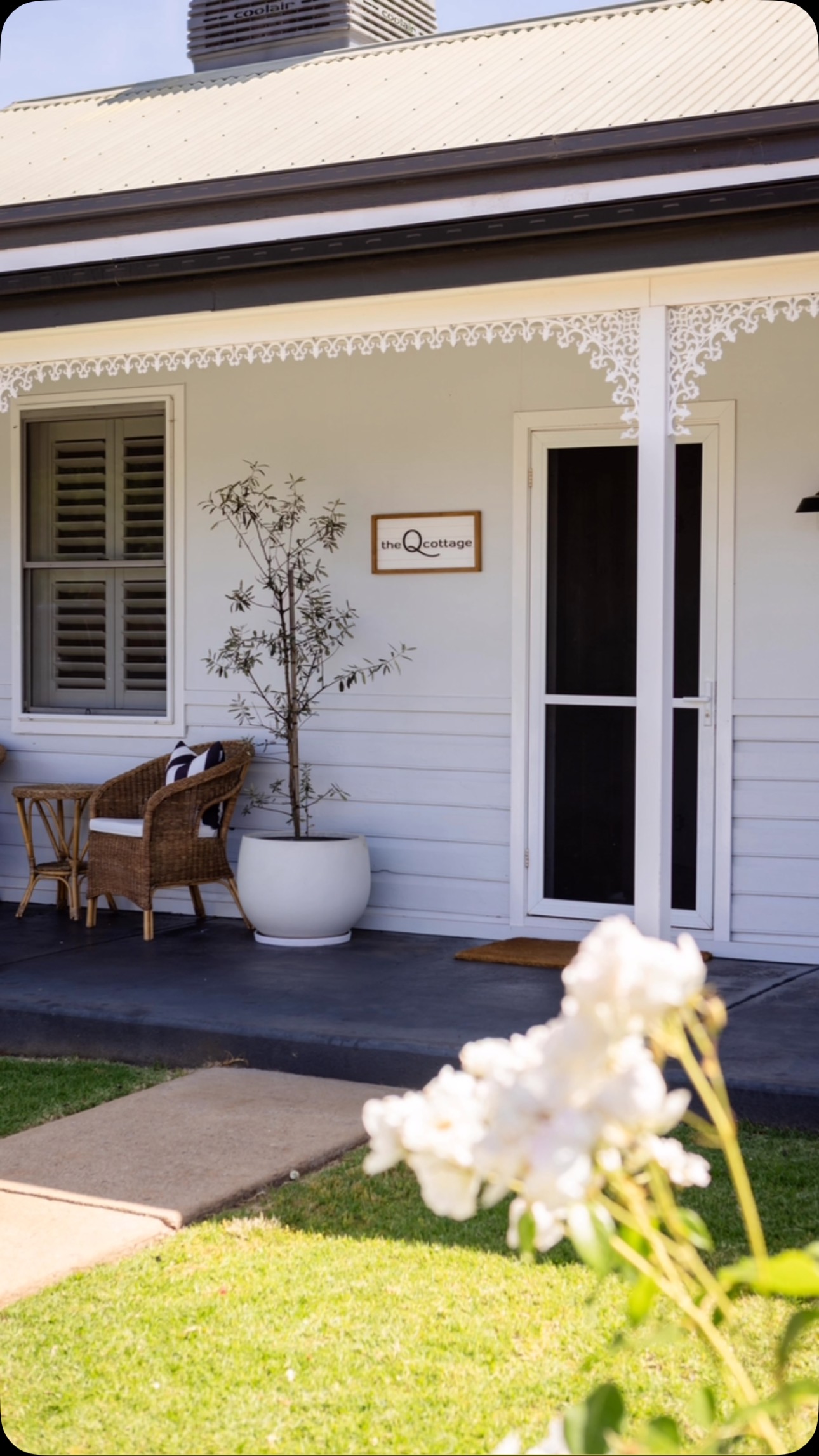 A little Sunday reminder to pause, slow down, and take a break β¦β¦β¦ and The Q Cottage is the perfect spot to do just that. Located in the heart of Coolamon, itβs just a two minute walk to the gorgeous main street, where youβll find gorgeous cafΓ©s, great coffee, and unique gift stores. Thereβs so much to love about this beautiful town and its surroundings and weβre sure youβll fall in love with it just as much as we have ππ
www.theqcottage.com.au