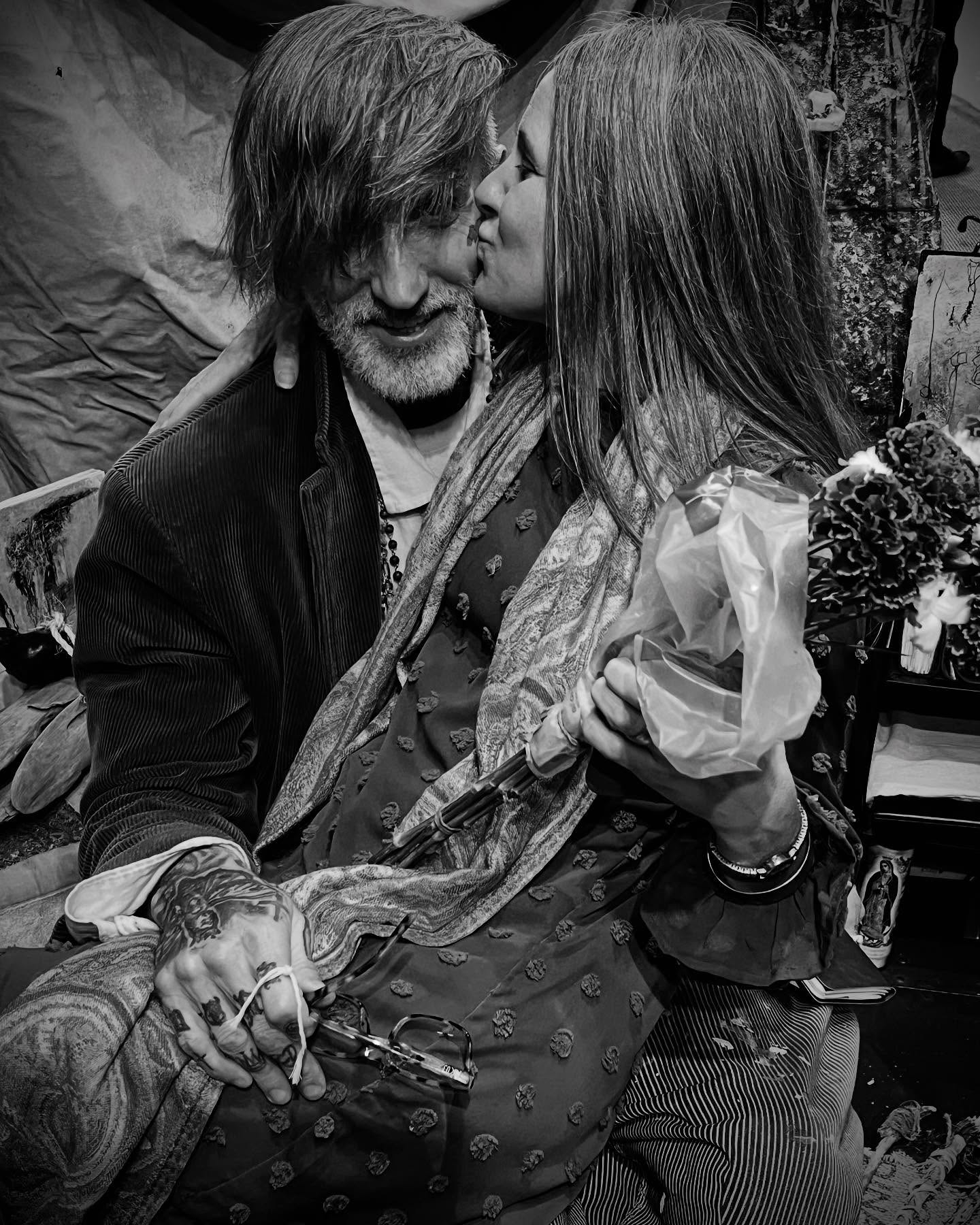 Rick and I are so proud to be part of a project that could bring you the story of Jen and Talon on a First Friday no less. 💗
Wherever you live I hope you listen and then find the First Friday open galleries in your neck of the woods. 🤗
https://open.spotify.com/episode/1ZItdbjFrQDzRnyvJUvZI6?si=axM1WmGTQYG1OP06L5mXuQ