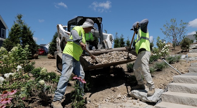 We’re proud of our hard working team! Are you looking to join? Our full time jobs offer the right candidate an opportunity to join a highly reputable company with advancement and long-term opportunities!
Apply today at FunyakLandscapes.com