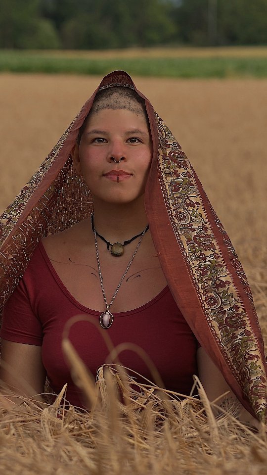 Life as a Ceremonialist & Cacao Guardian ✨🤎
What a journey it’s been these past few months – from the arrival of @aylluma.cacao and our magical experience at the winter market, to heart-opening ceremonies with Brigitta, and a transformative journey to Guatemaya. I feel so grateful to share these sacred moments with you all, and there’s more to come! For now, enjoy this little glimpse of it. 😘
A heartfelt thank you to my incredible mentors and to the beautiful souls who’ve supported along the way. Blessings and love to @satkaratemple , @nana_lu_maya & @quiacain_ ❤️🔥
I’m deeply excited to continue sharing this sacred work with you. Stay connected, stay open, and let’s journey together. If you feel the call to experience the magic of cacao or sit in ceremony with me, welcome to this sacred space.
Love & Matyox,
Mayu 🤎✨
📸: @branka.kokol
#sacredcacaomedicine #lagoatitlán #sacredfire #guatemaya #mayacosmovision #ceremoniallife #sacredaltars #cacaohappiness #satkaratemple #cacaoforest #ceremonialist #cacaodelavida #shamanicjouney #medicinewoman #mayudelavida